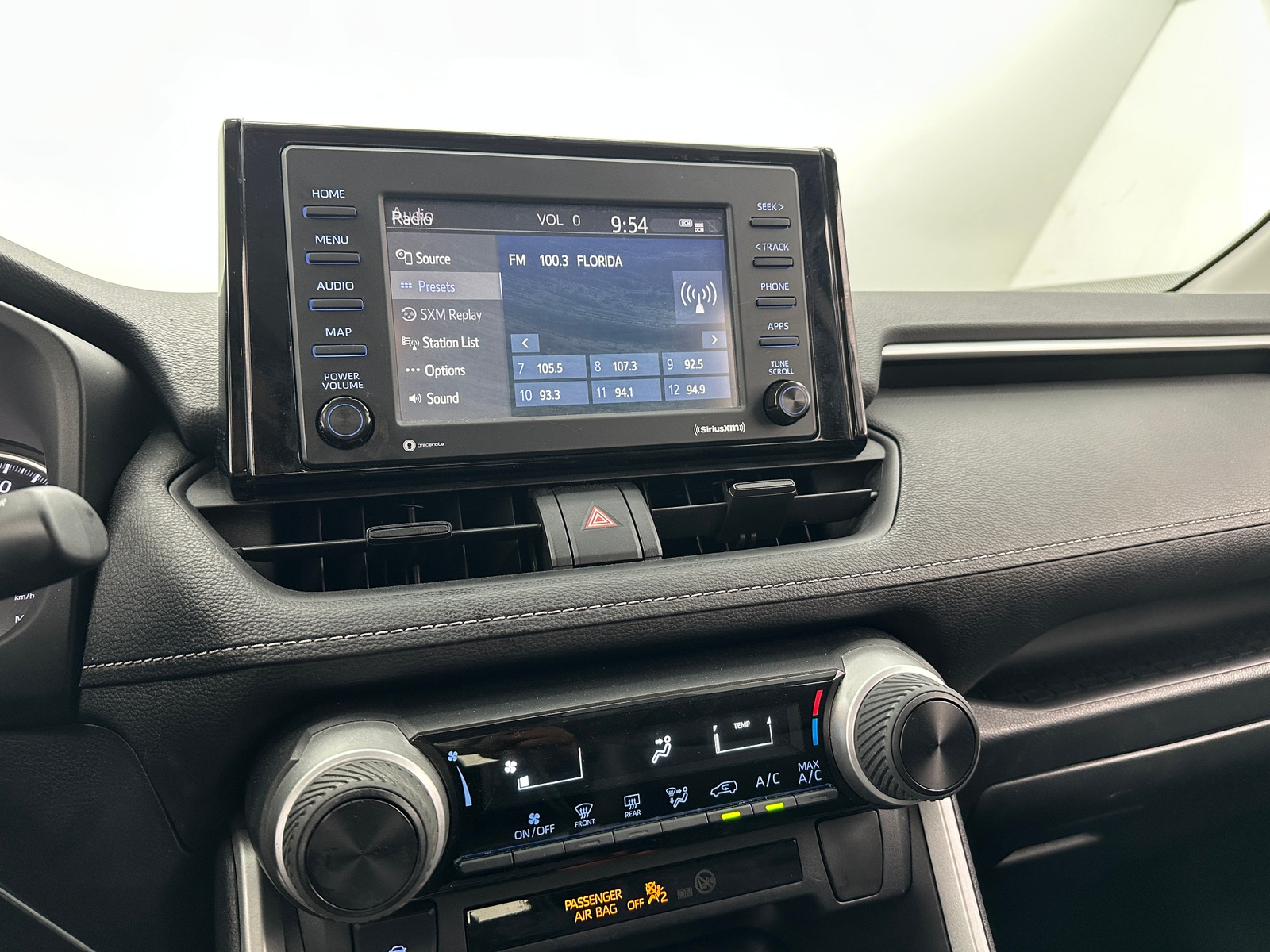 Thumbnail: 2020 Toyota RAV4 - 4