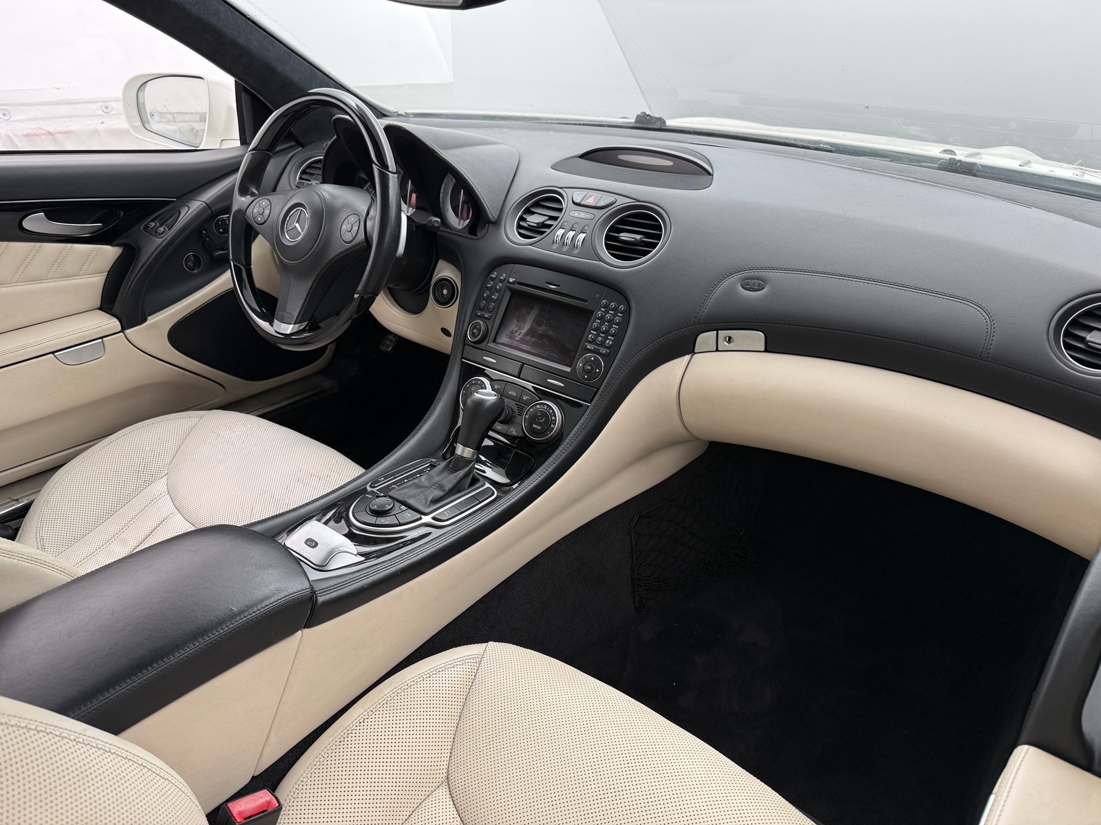 Thumbnail: 2011 Mercedes-Benz SL-Class - 2