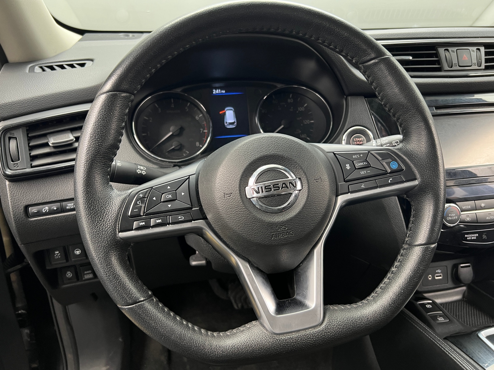 Thumbnail: 2019 Nissan Rogue - 4