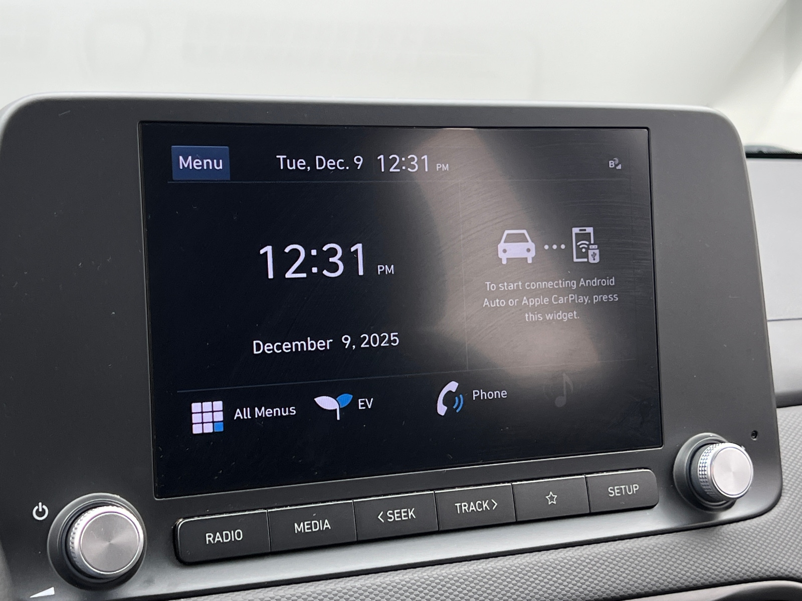 Thumbnail: 2023 Hyundai Kona - 4