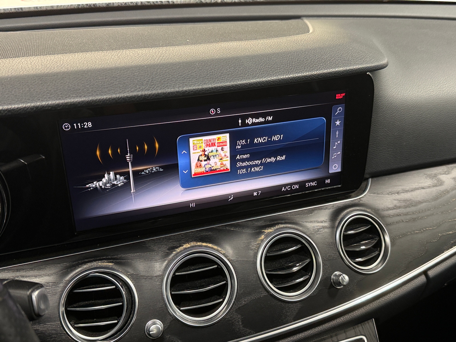 Thumbnail: 2018 Mercedes-Benz E-Class - 3