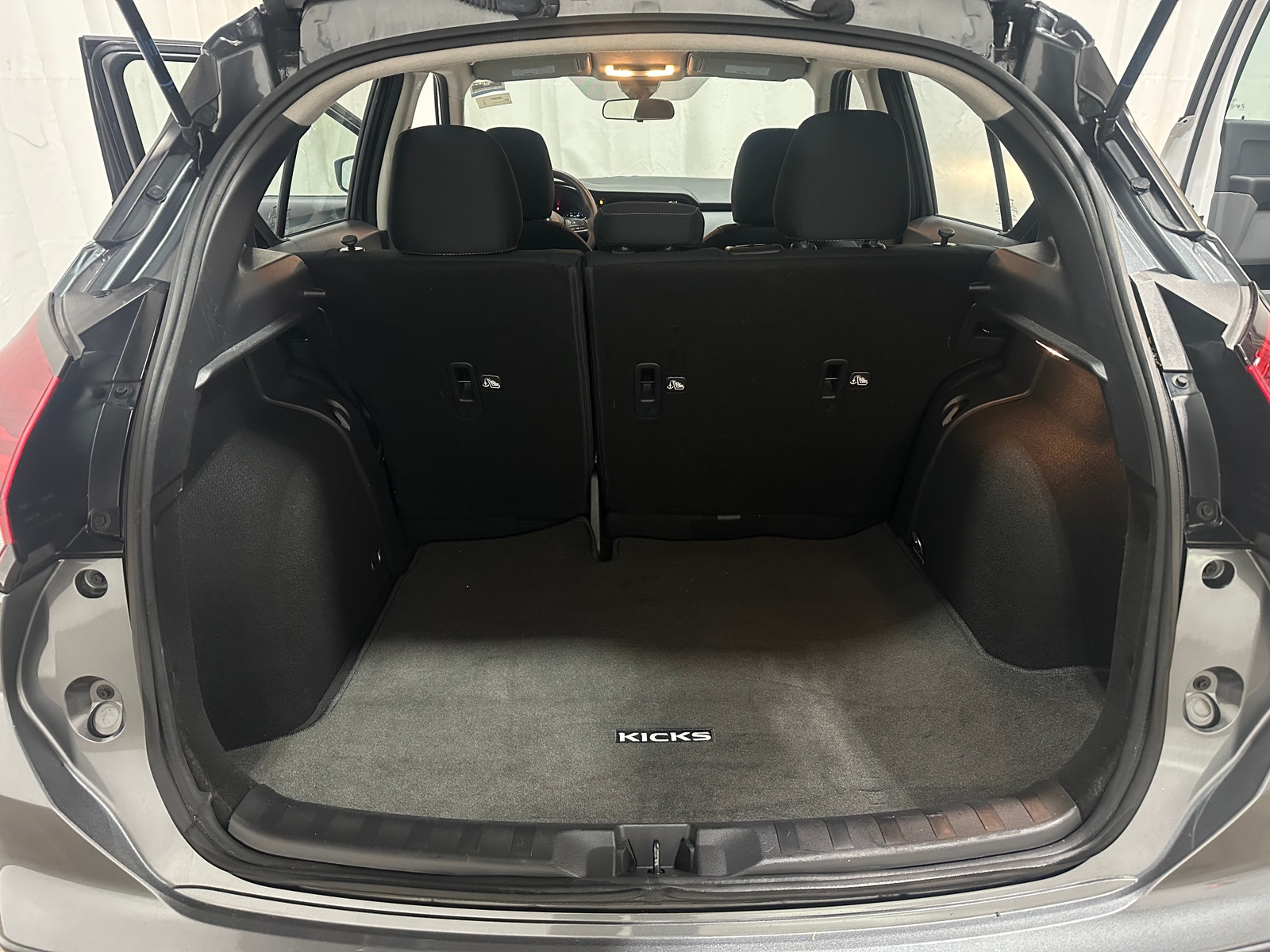 Thumbnail: 2021 Nissan Kicks - 7