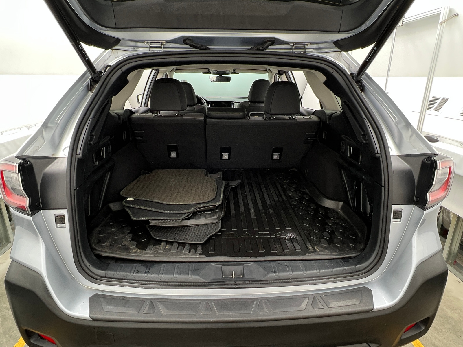 Thumbnail: 2023 Subaru Outback - 6