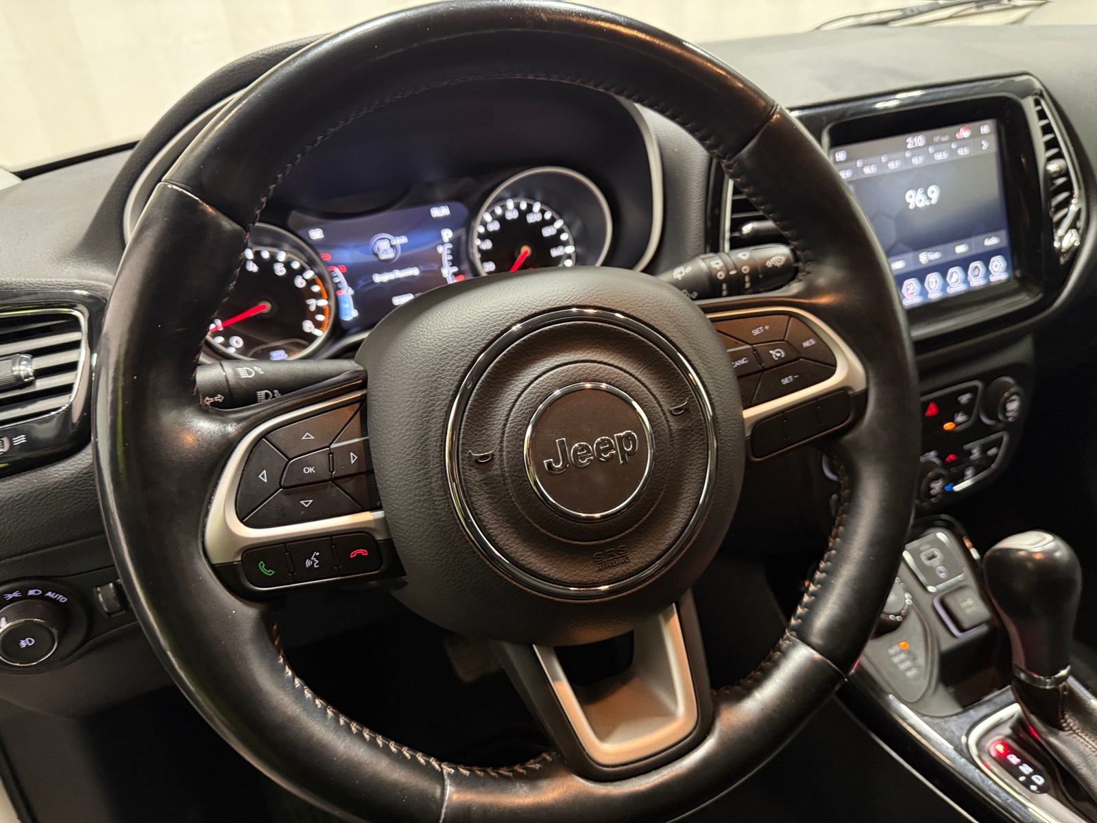 Thumbnail: 2018 Jeep Compass - 4