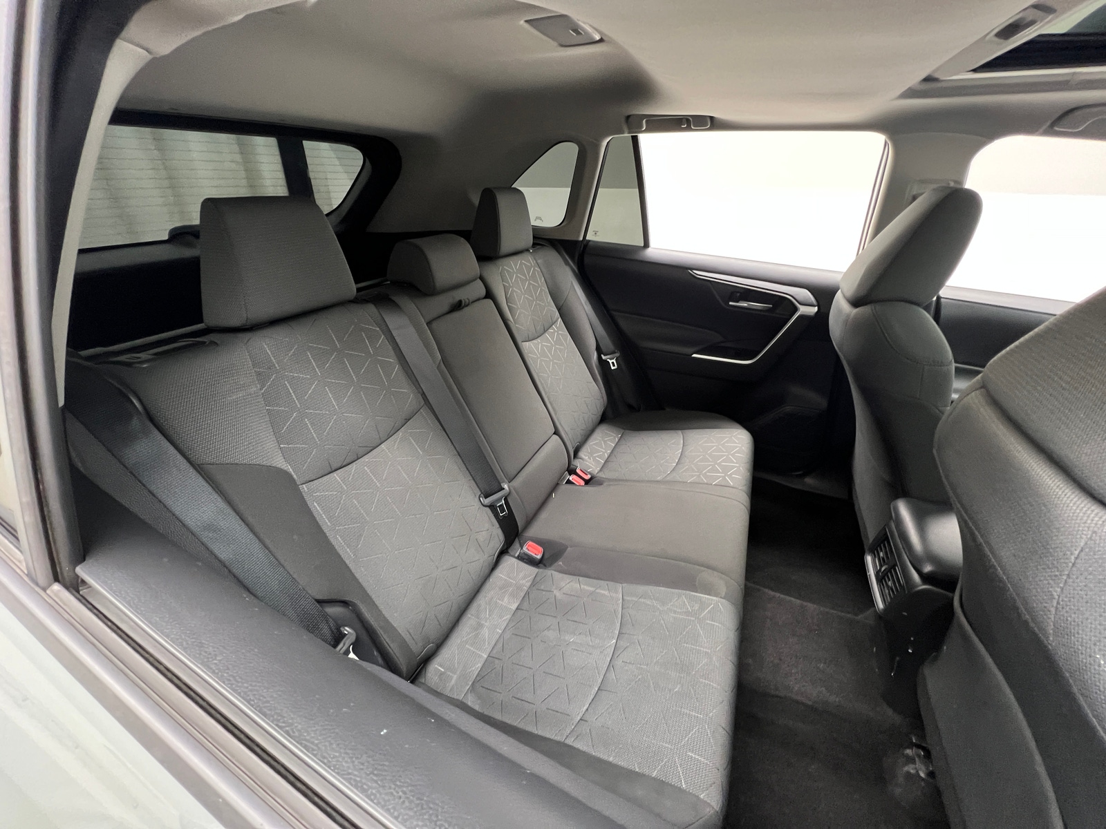 Thumbnail: 2022 Toyota RAV4 - 6