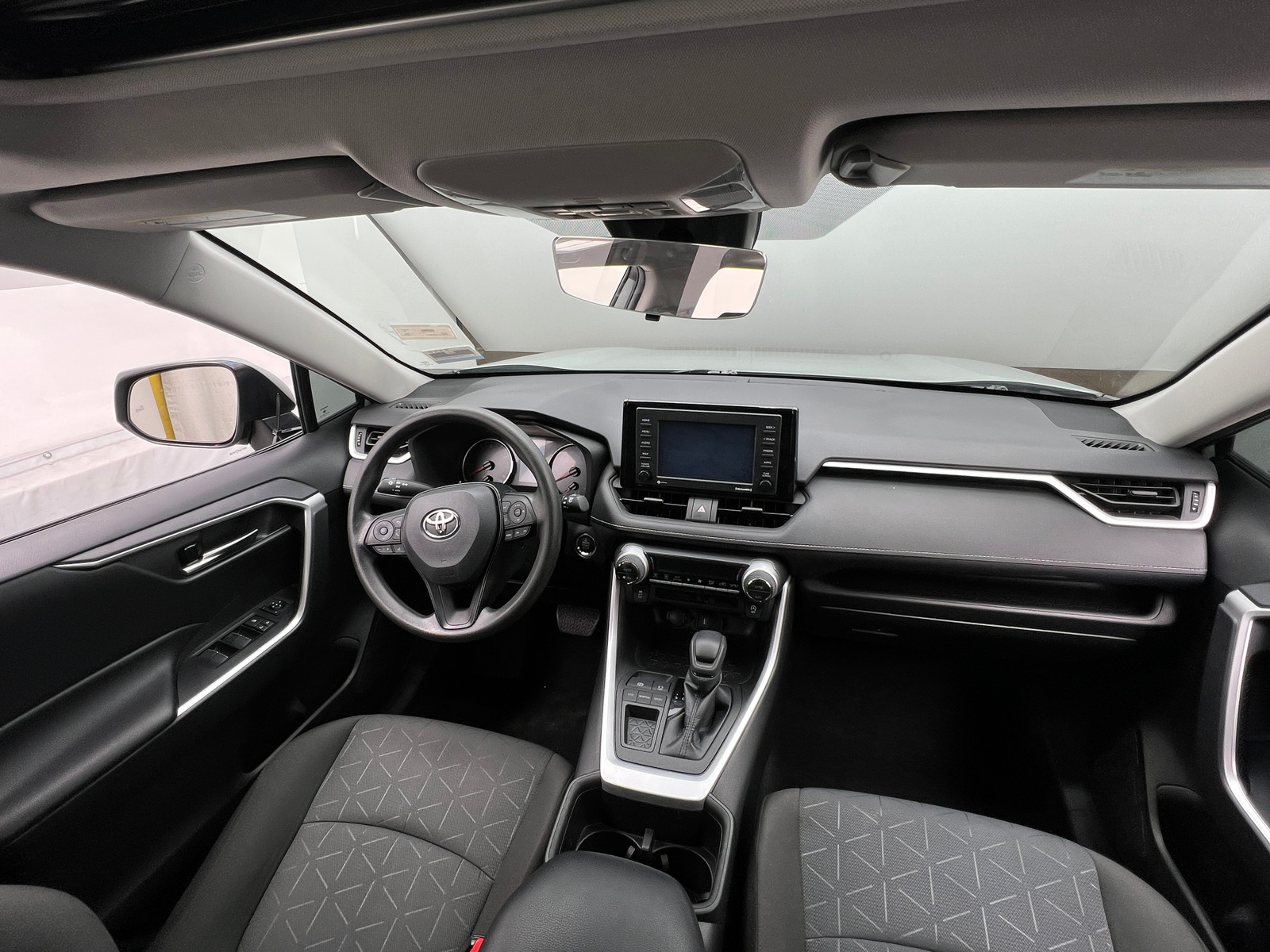 Thumbnail: 2022 Toyota RAV4 - 3