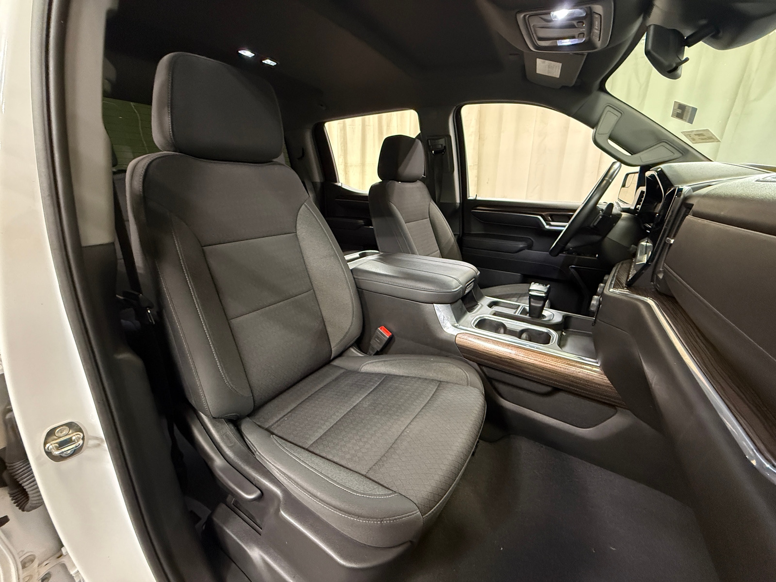 Thumbnail: 2023 Chevrolet Silverado 1500 - 2