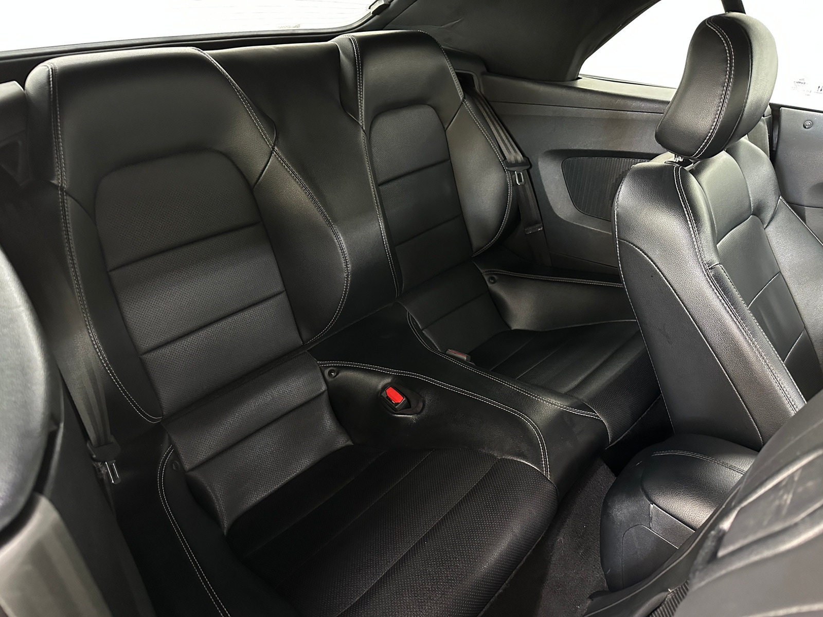 Thumbnail: 2022 Ford Mustang - 5