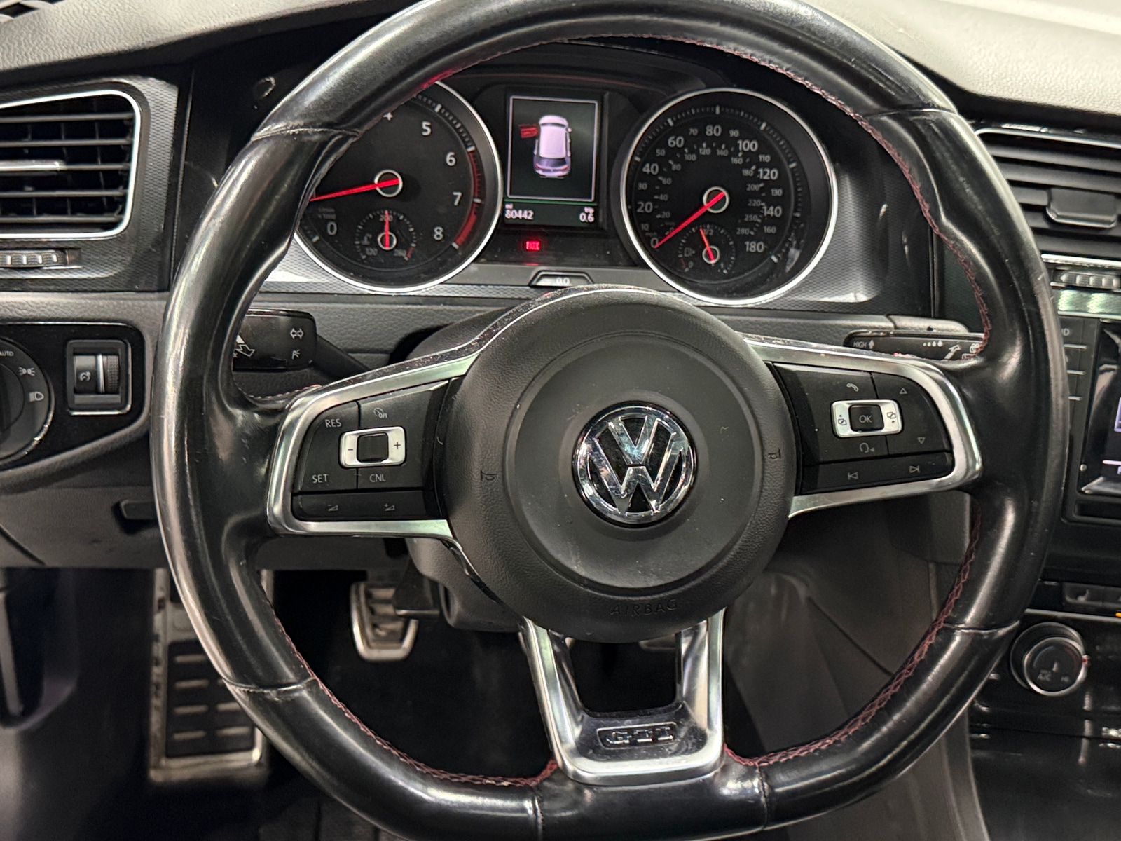 Thumbnail: 2015 Volkswagen Golf - 4