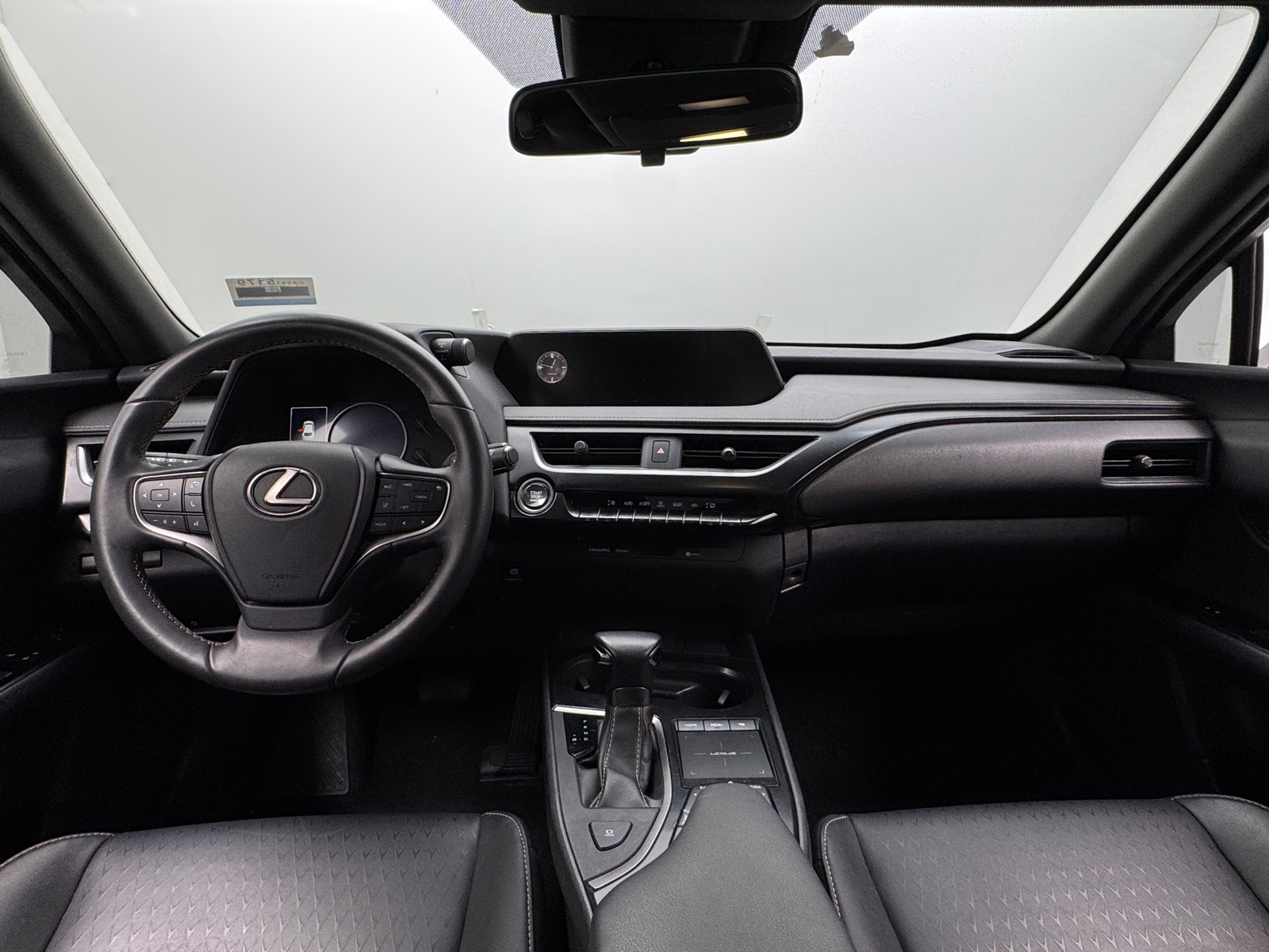 Thumbnail: 2019 Lexus UX - 2