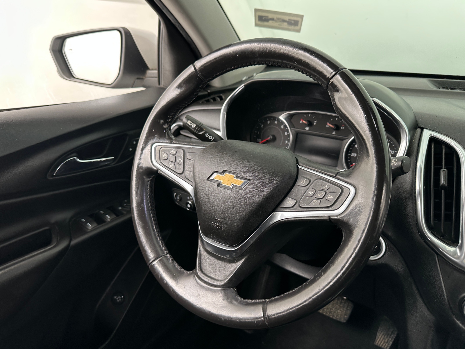 Thumbnail: 2019 Chevrolet Equinox - 5