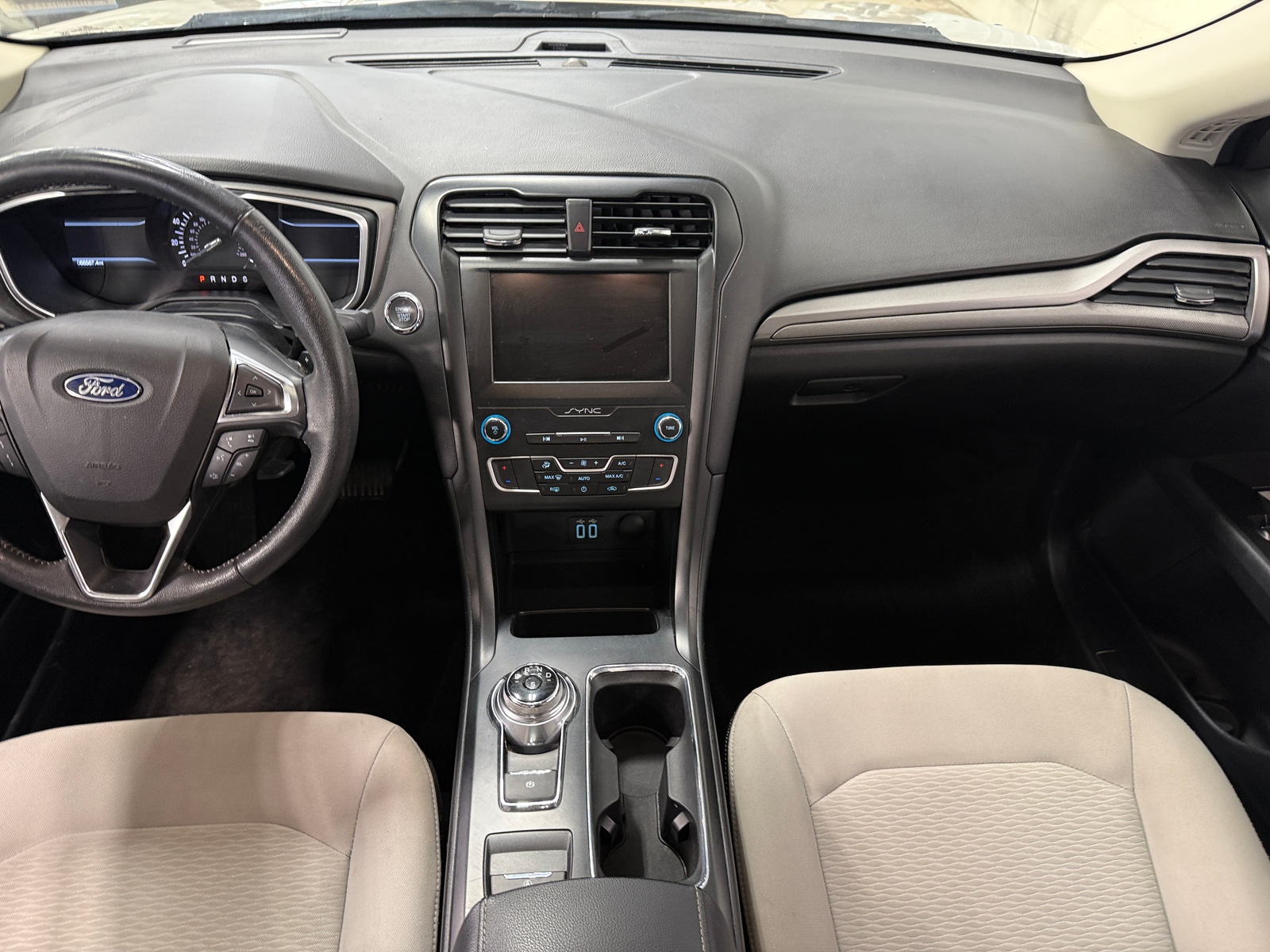 Thumbnail: 2019 Ford Fusion - 3