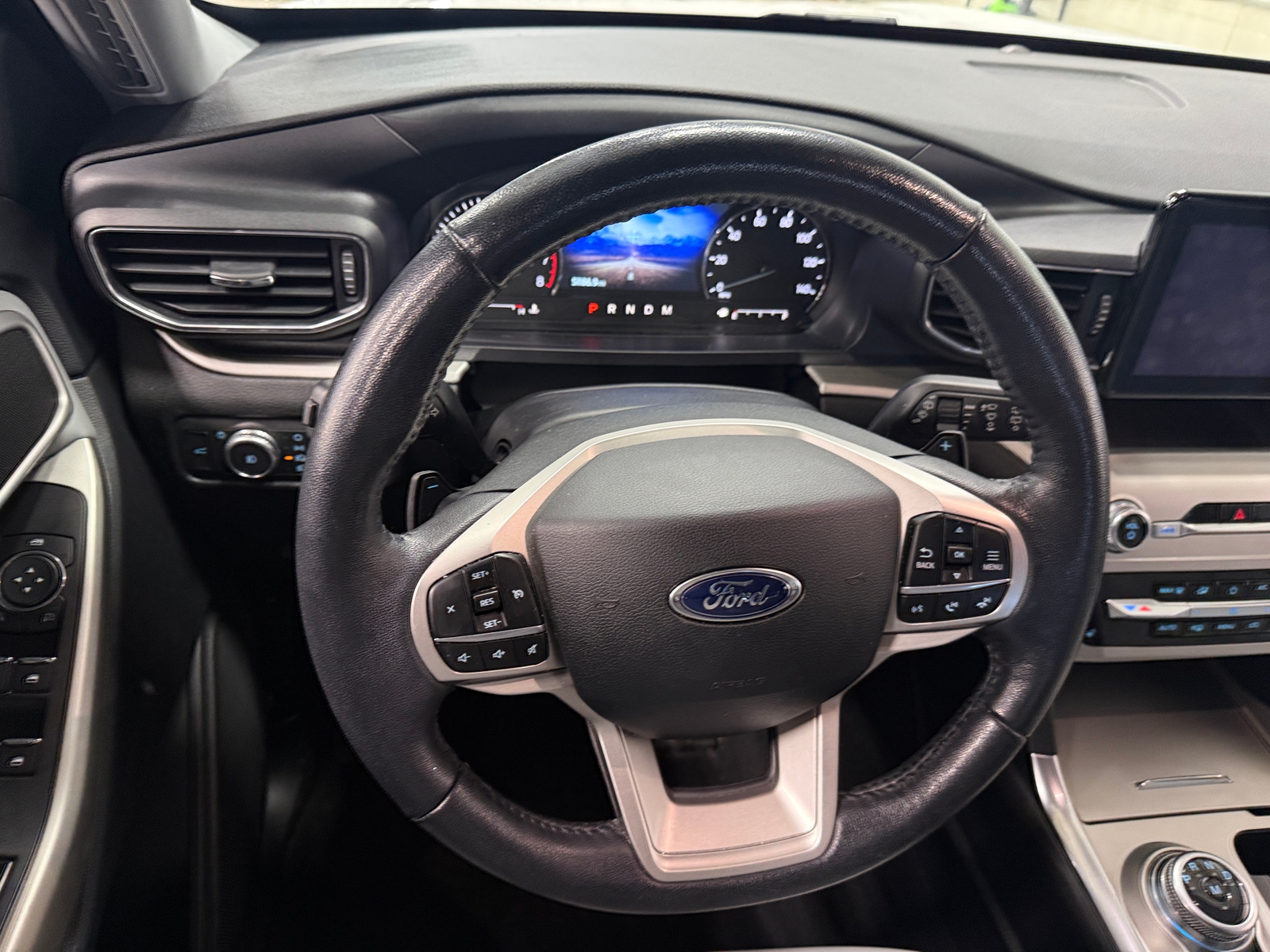 Thumbnail: 2021 Ford Explorer - 5