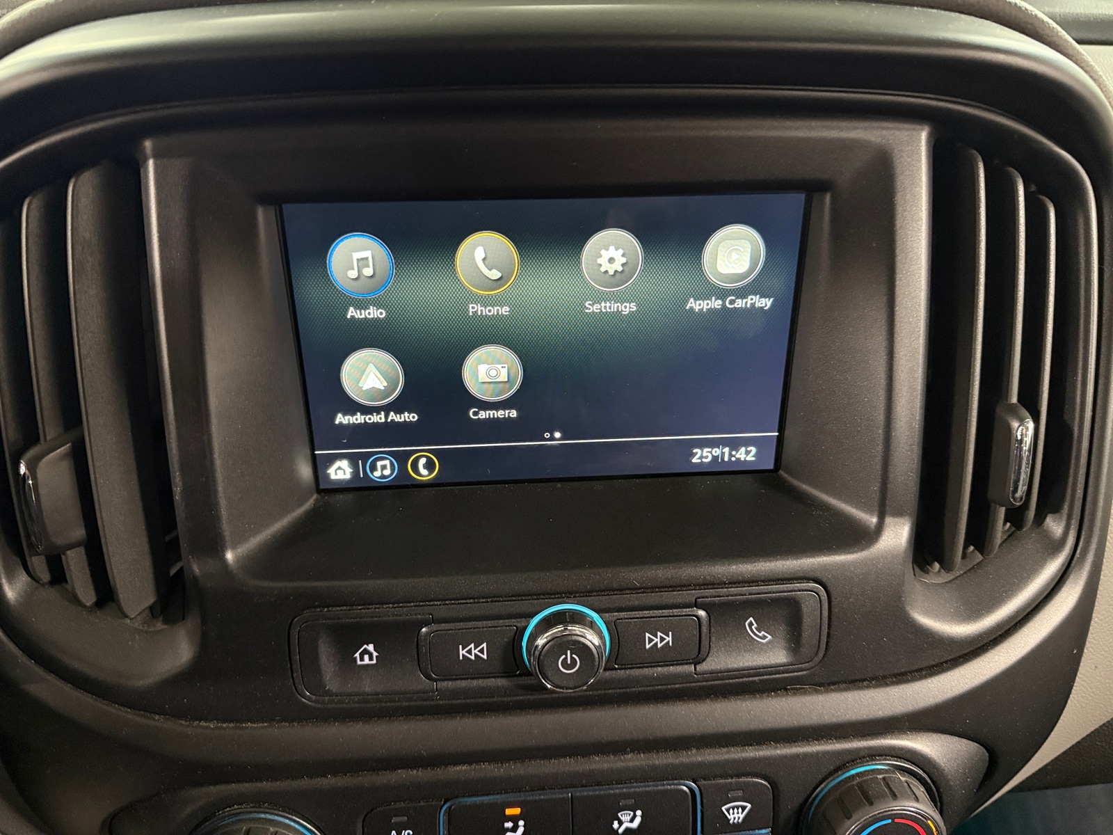 Thumbnail: 2019 Chevrolet Colorado - 4