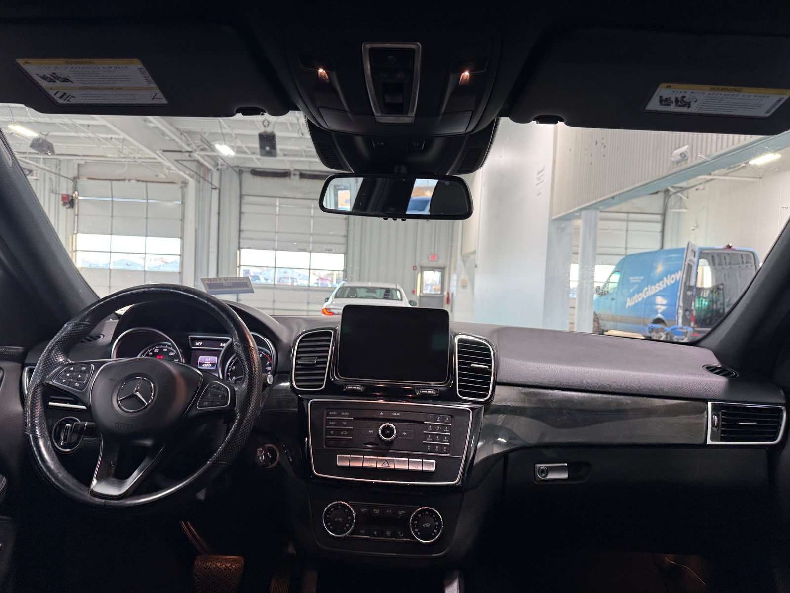 Thumbnail: 2018 Mercedes-Benz GLE - 2