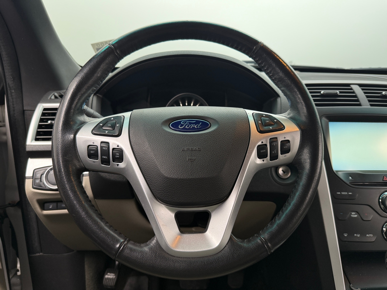 Thumbnail: 2014 Ford Explorer - 5