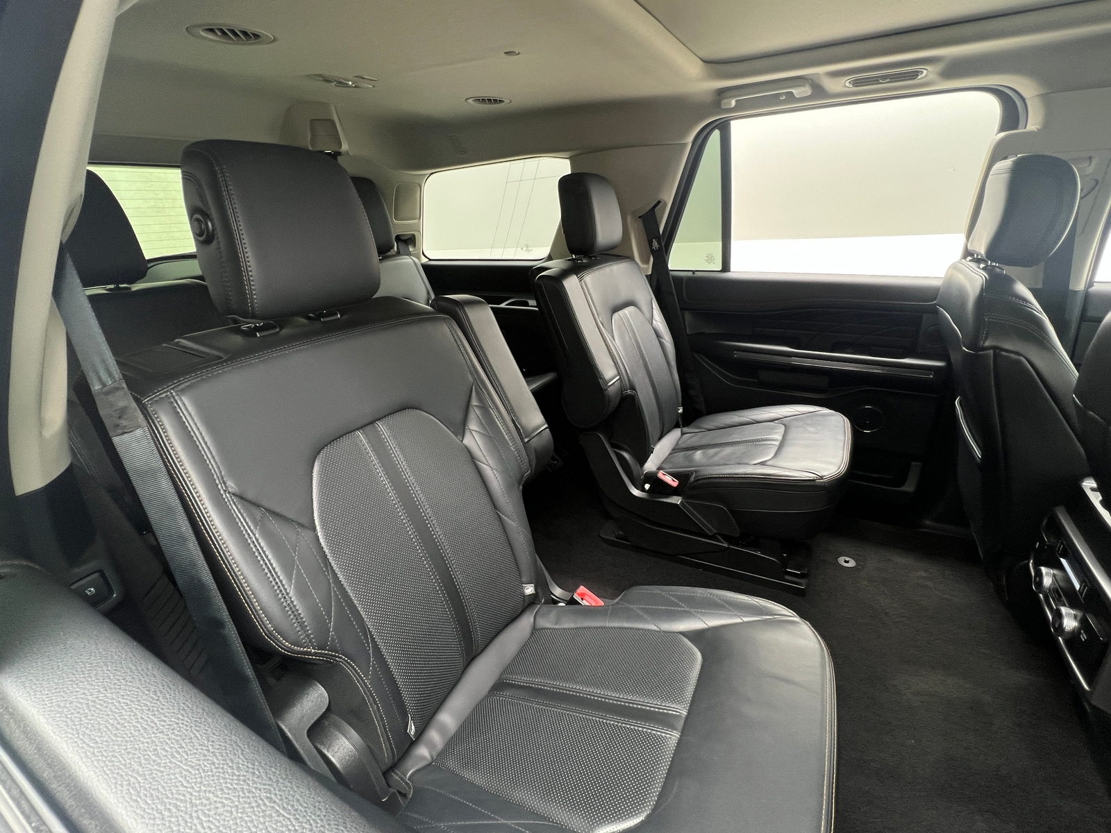 Thumbnail: 2019 Ford Expedition - 5