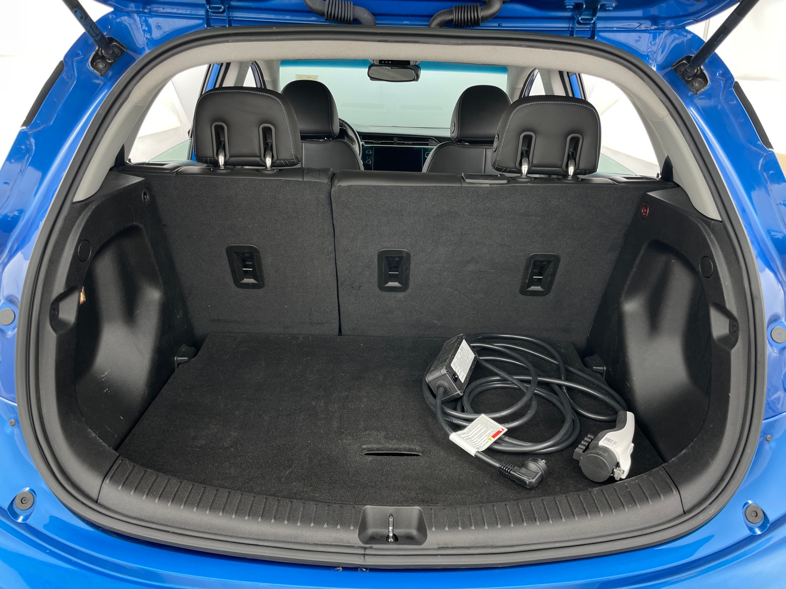 Thumbnail: 2023 Chevrolet Bolt EV - 6