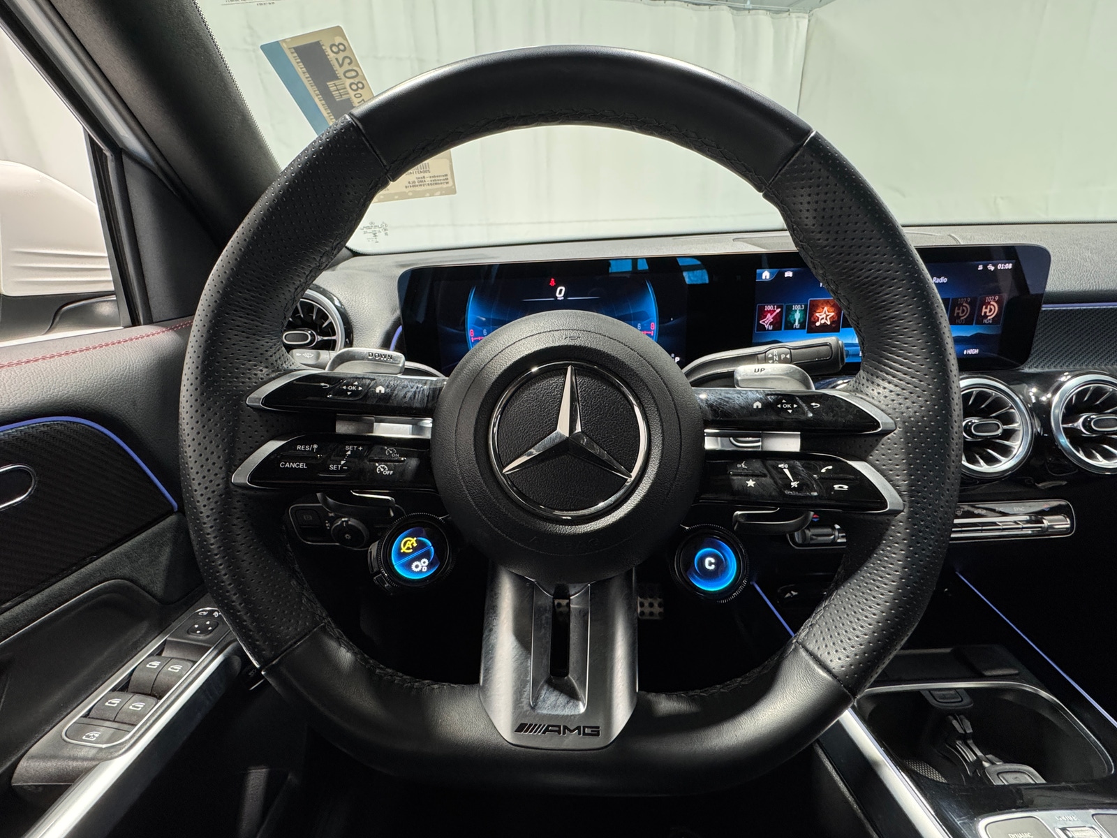 Thumbnail: 2025 Mercedes-Benz GLB - 4