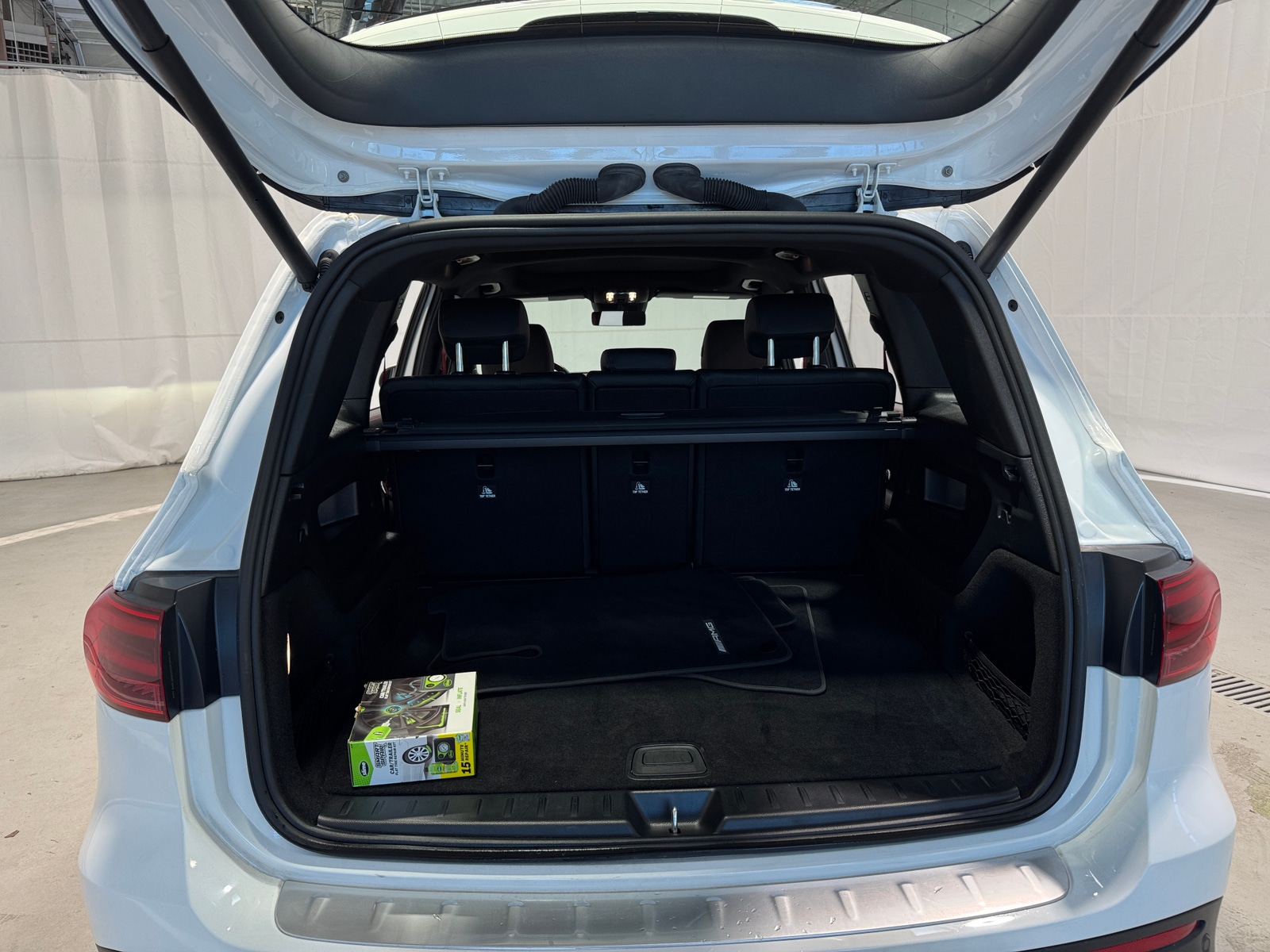 Thumbnail: 2025 Mercedes-Benz GLB - 6