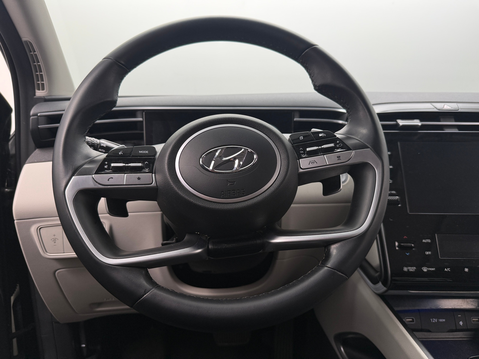 Thumbnail: 2022 Hyundai Tucson - 5