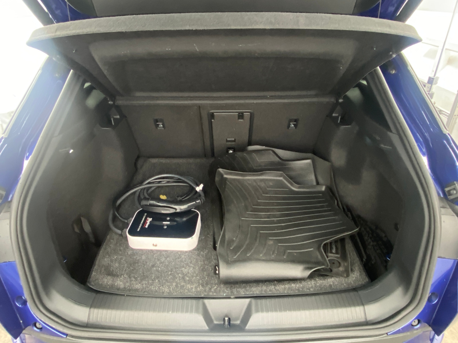 Thumbnail: 2022 Volkswagen ID.4 - 6