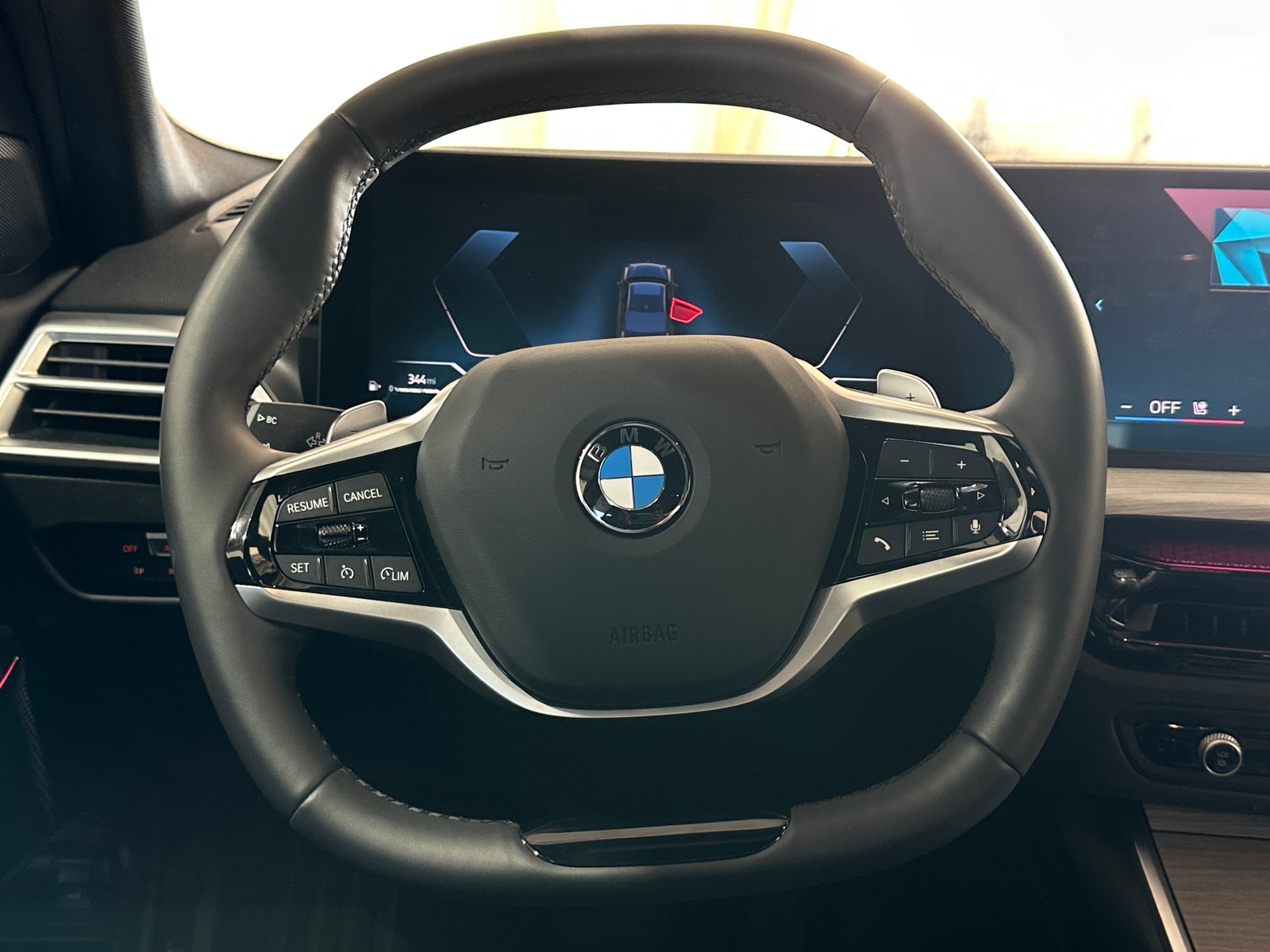 Thumbnail: 2025 BMW 3 Series - 4