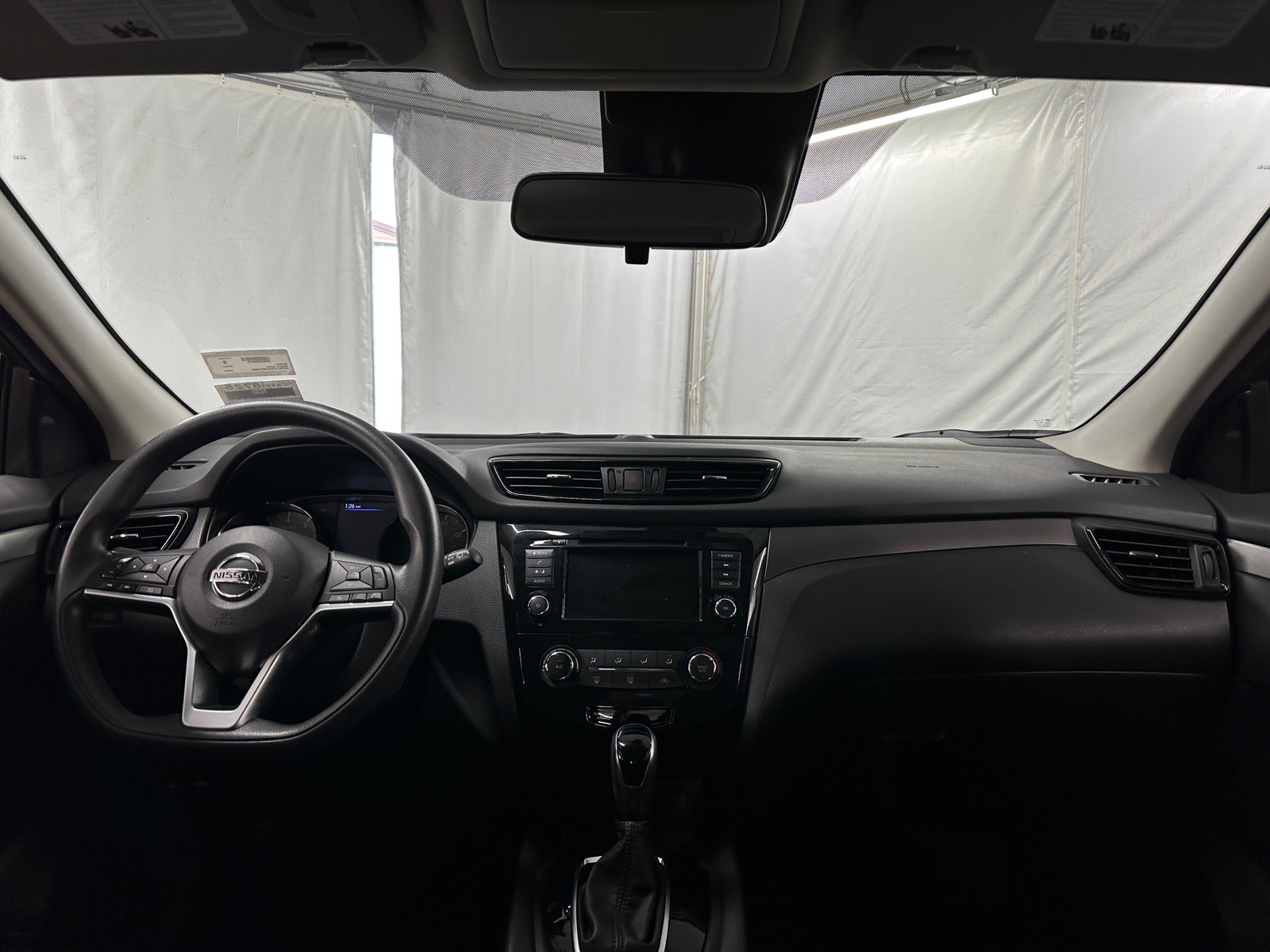 Thumbnail: 2020 Nissan Rogue Sport - 3