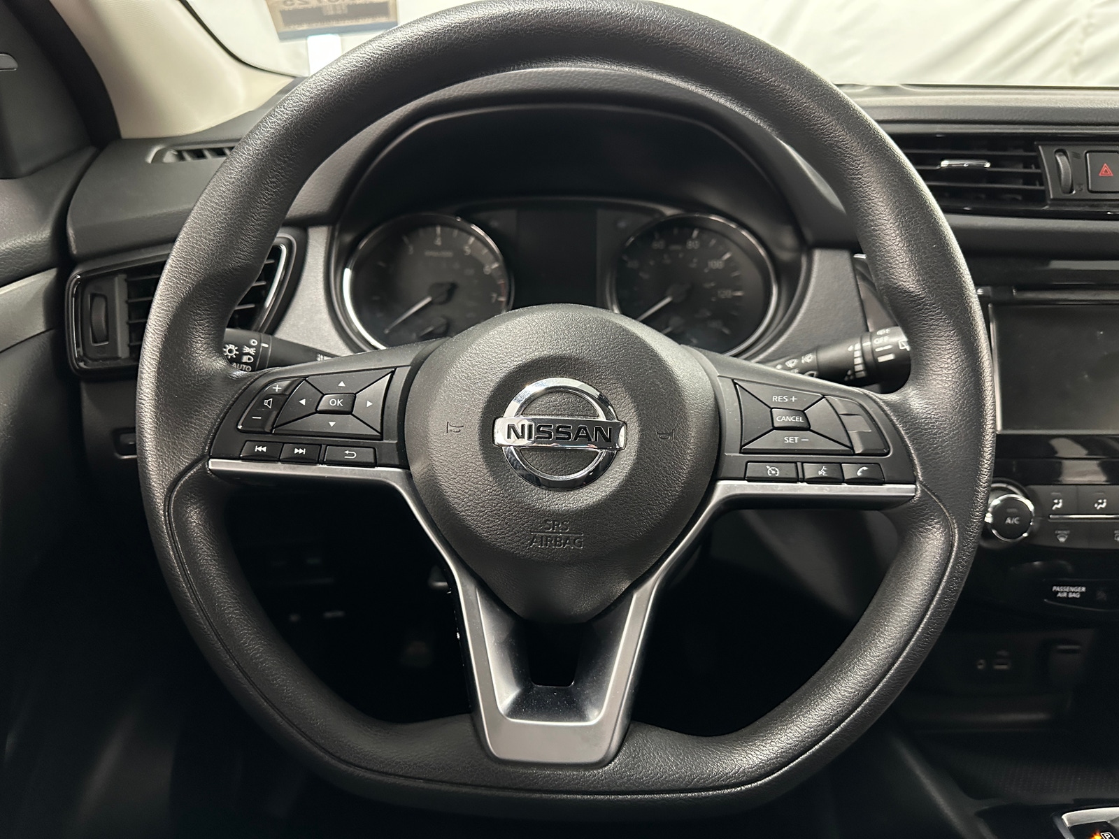 Thumbnail: 2020 Nissan Rogue Sport - 5