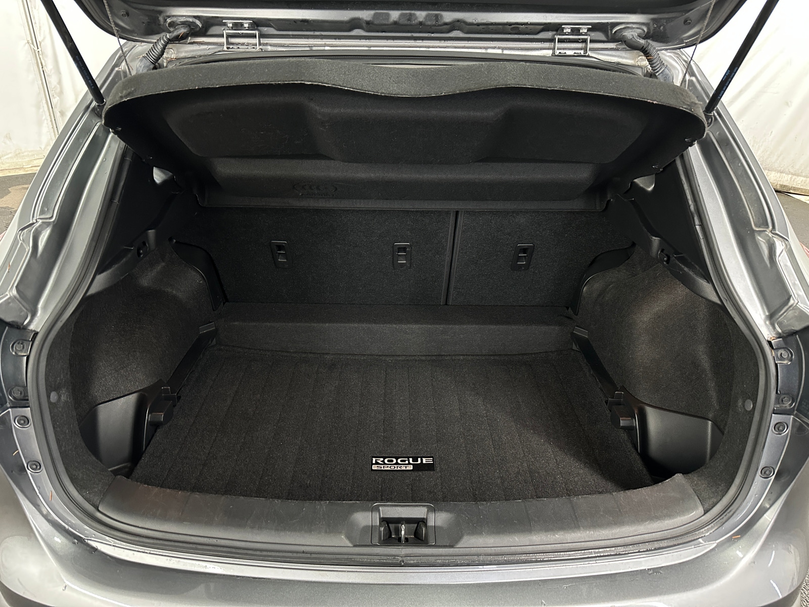 Thumbnail: 2020 Nissan Rogue Sport - 7