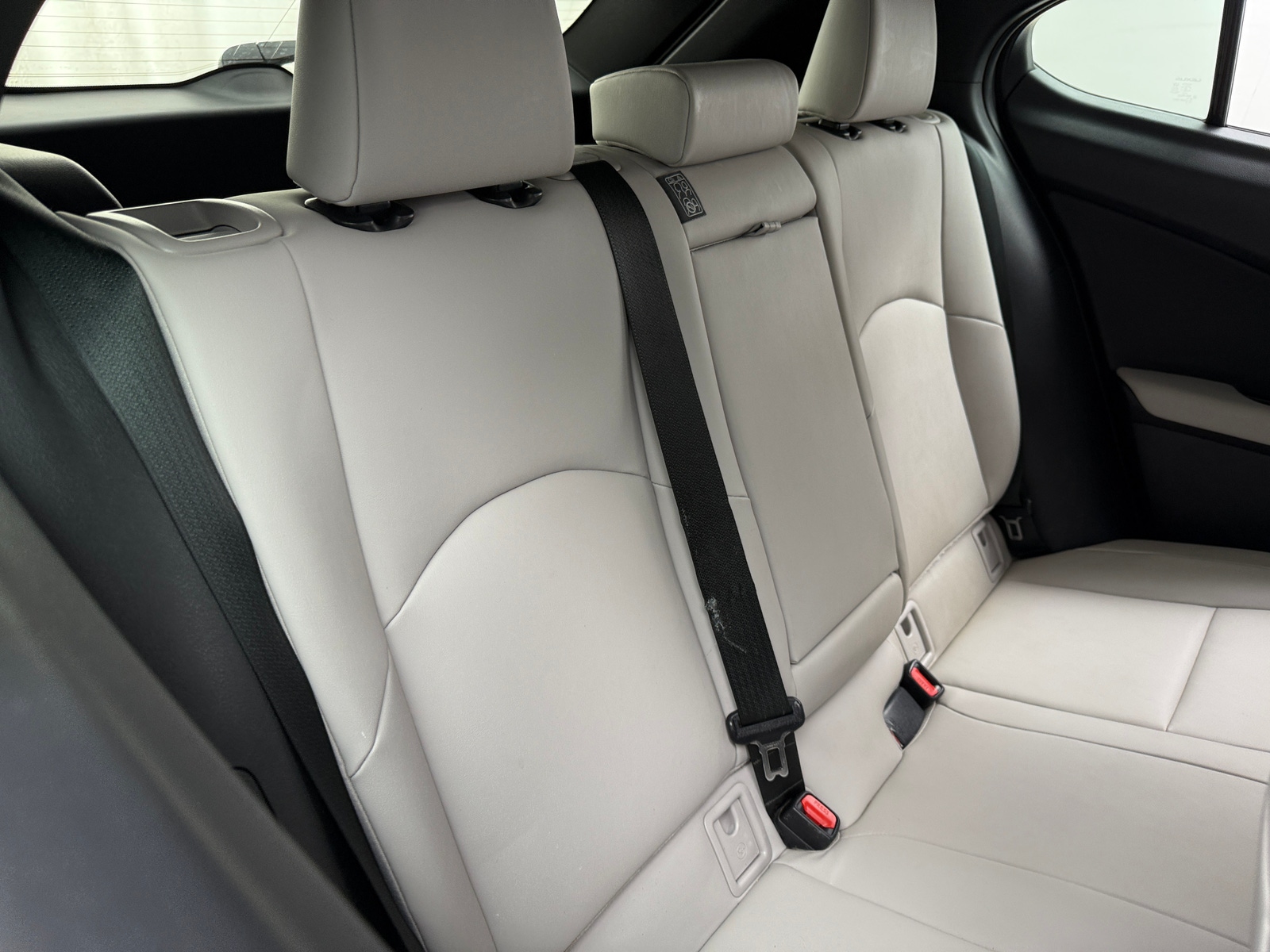 Thumbnail: 2021 Lexus UX - 5