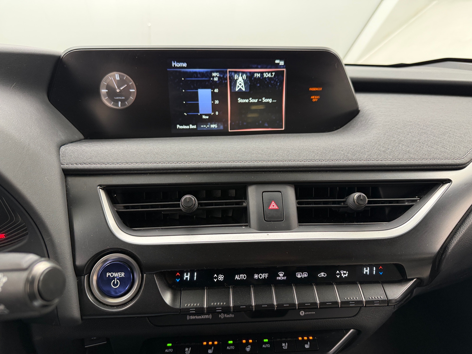 Thumbnail: 2021 Lexus UX - 3