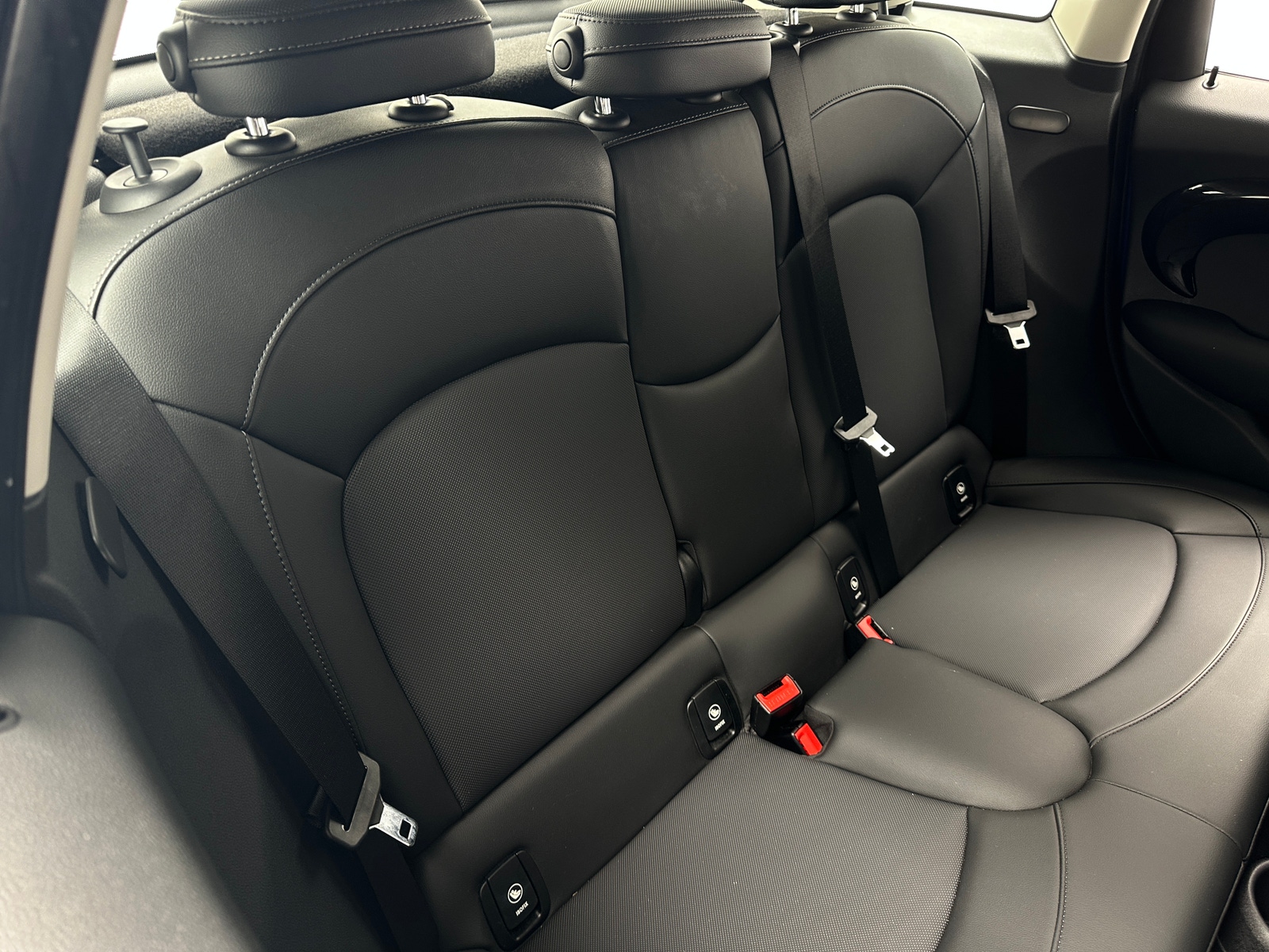 Thumbnail: 2021 MINI Cooper Hardtop - 5