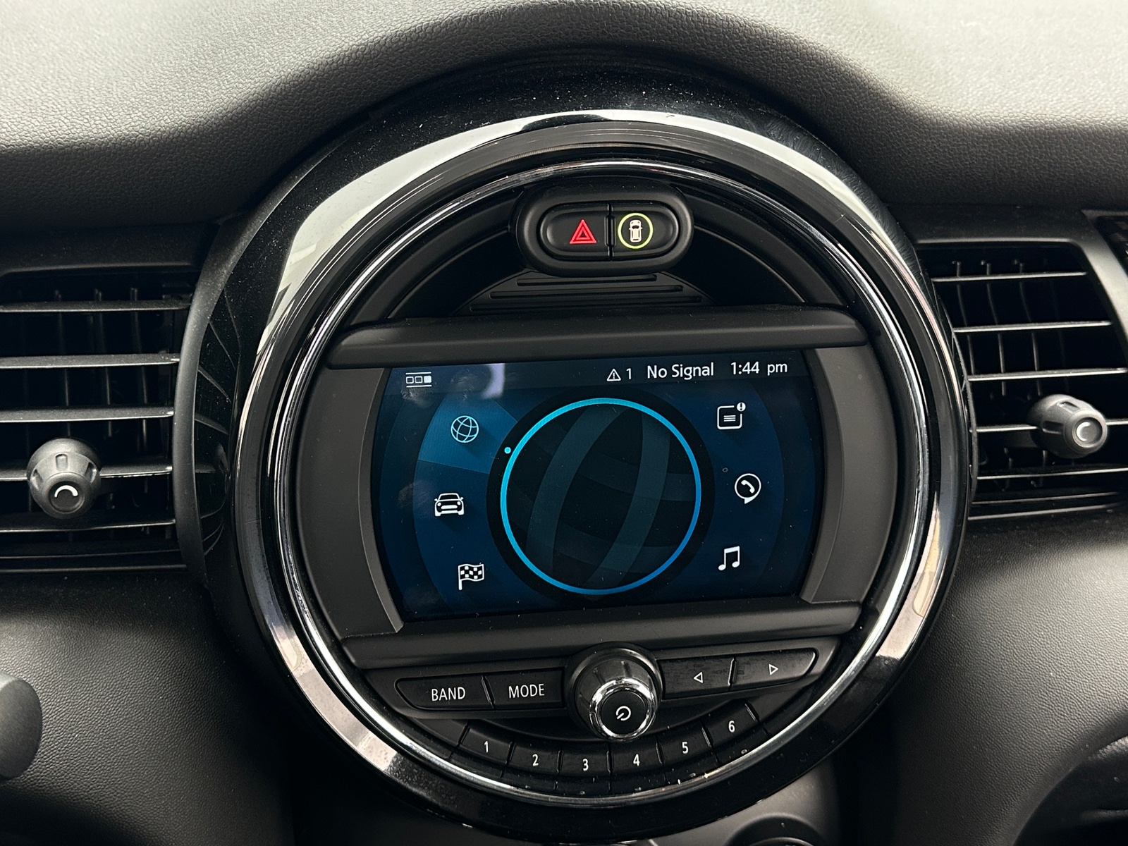 Thumbnail: 2021 MINI Cooper Hardtop - 3