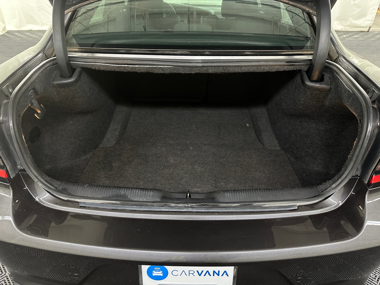 Thumbnail: 2019 Dodge Charger - 7