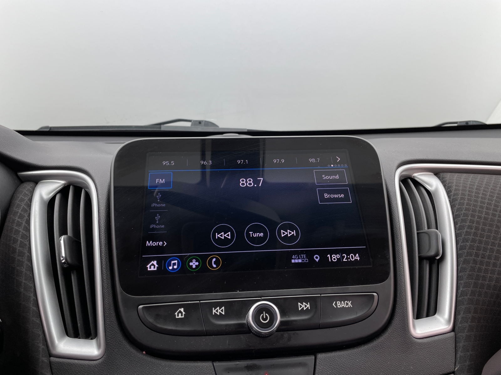 Thumbnail: 2019 Chevrolet Malibu - 4