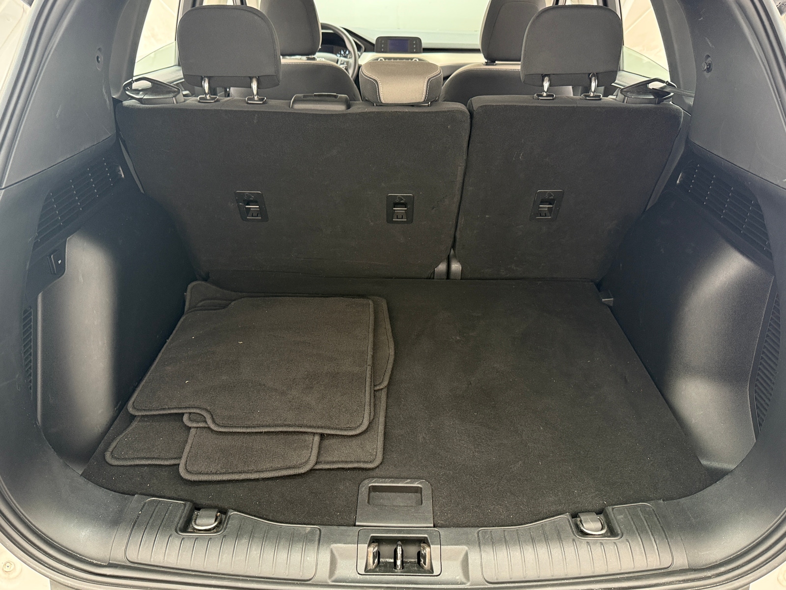 Thumbnail: 2022 Ford Escape - 7