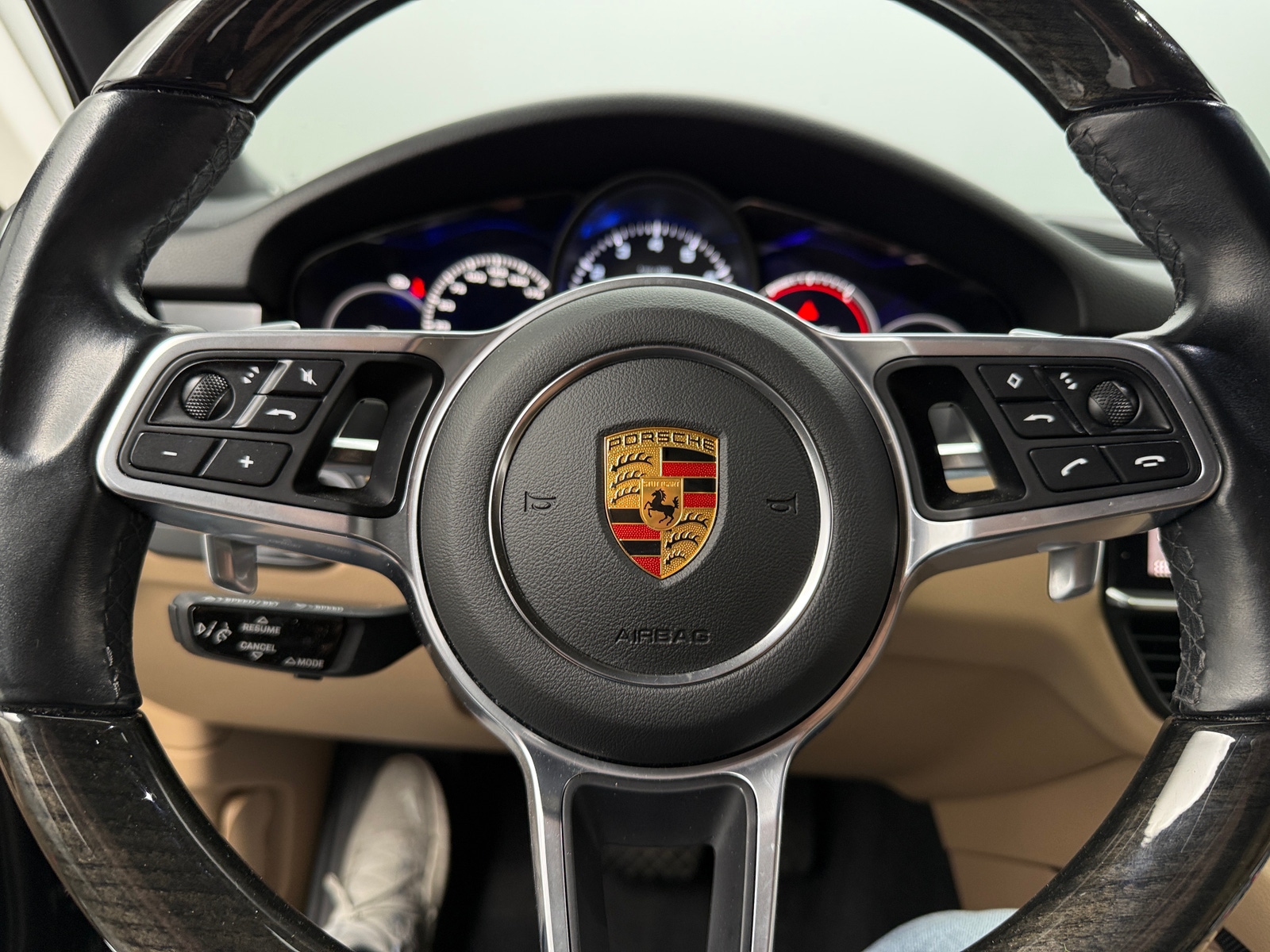 Thumbnail: 2021 Porsche Cayenne - 4