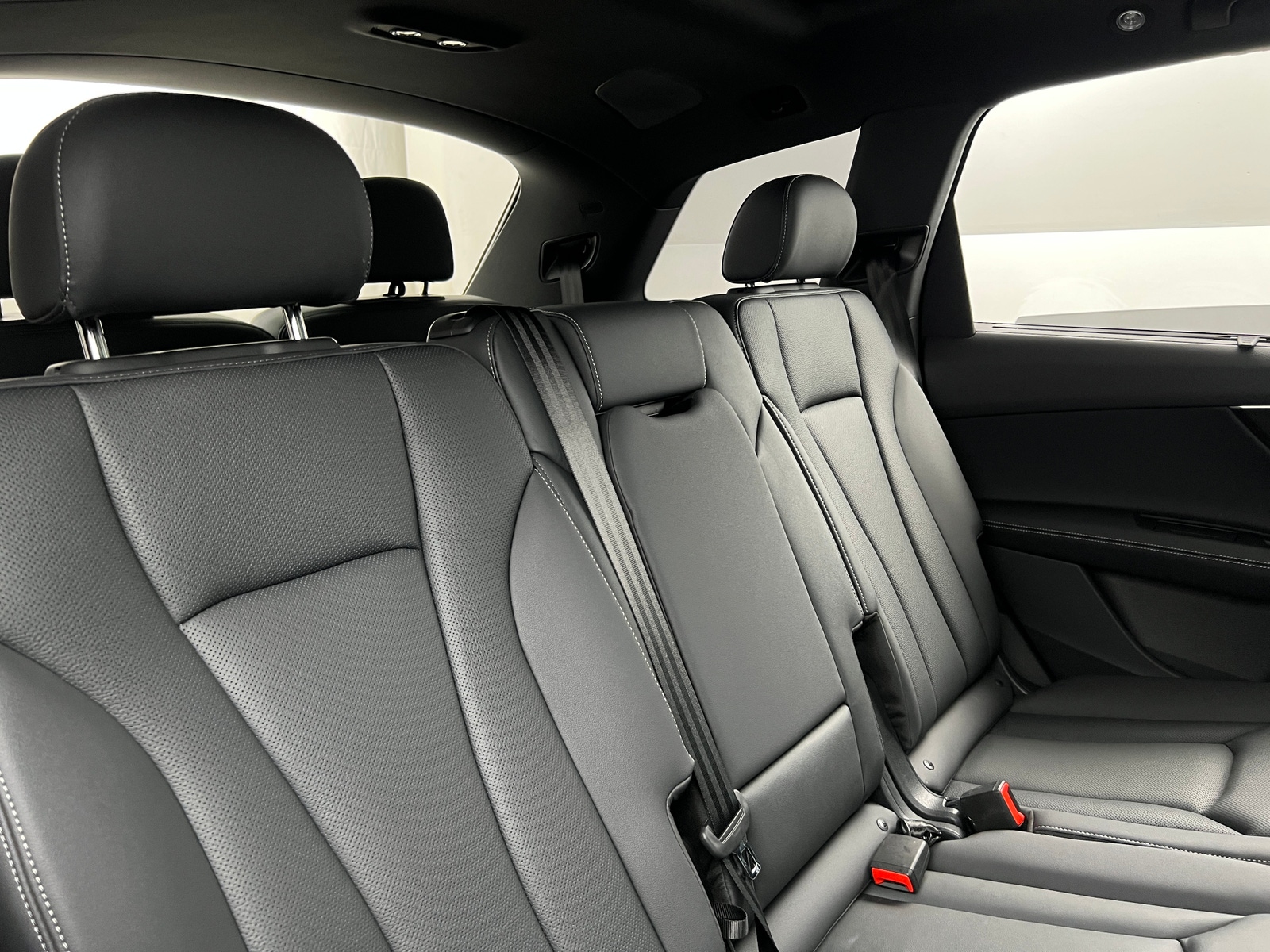 Thumbnail: 2025 Audi Q7 - 5