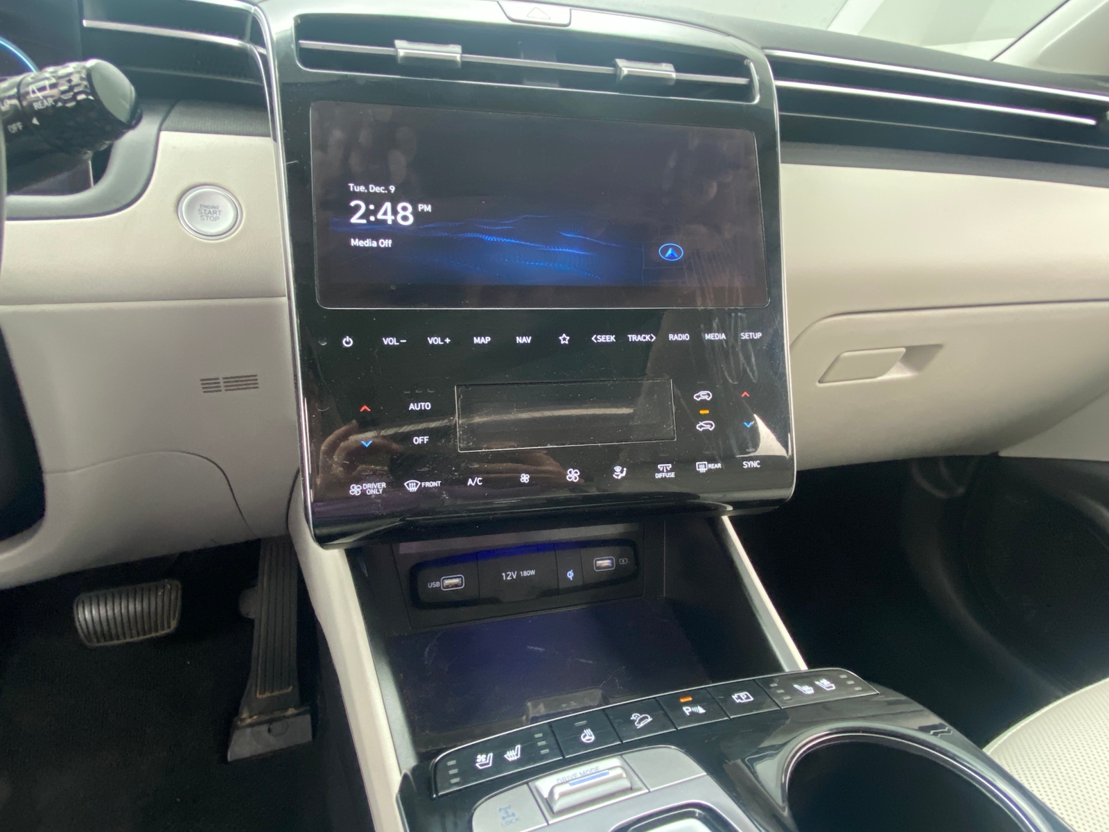 Thumbnail: 2022 Hyundai Tucson - 3