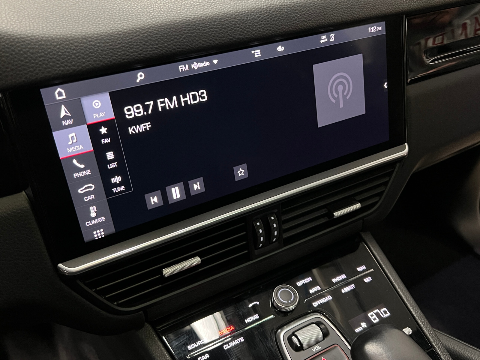 Thumbnail: 2020 Porsche Cayenne - 3