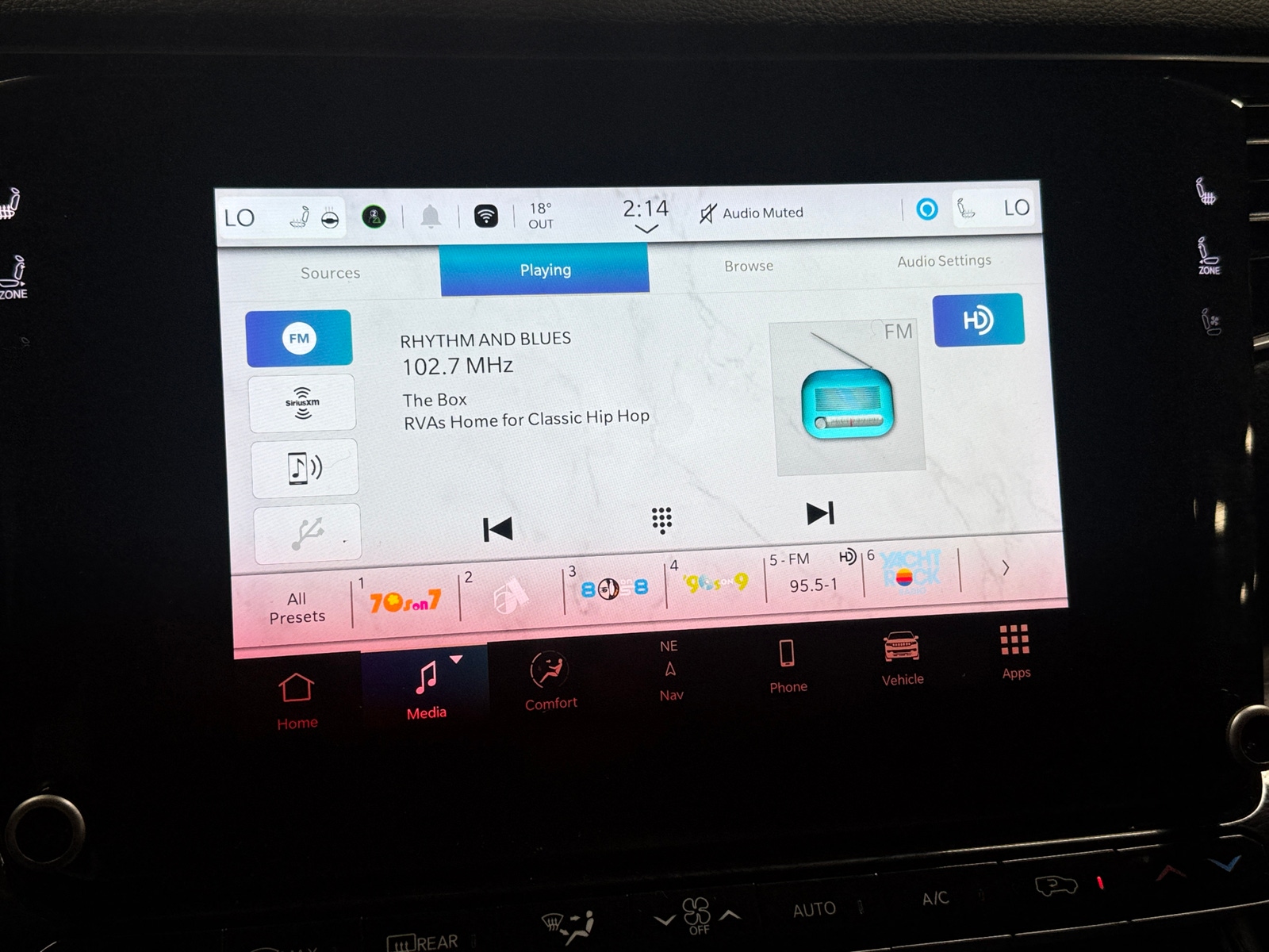 Thumbnail: 2024 Jeep Wagoneer - 3