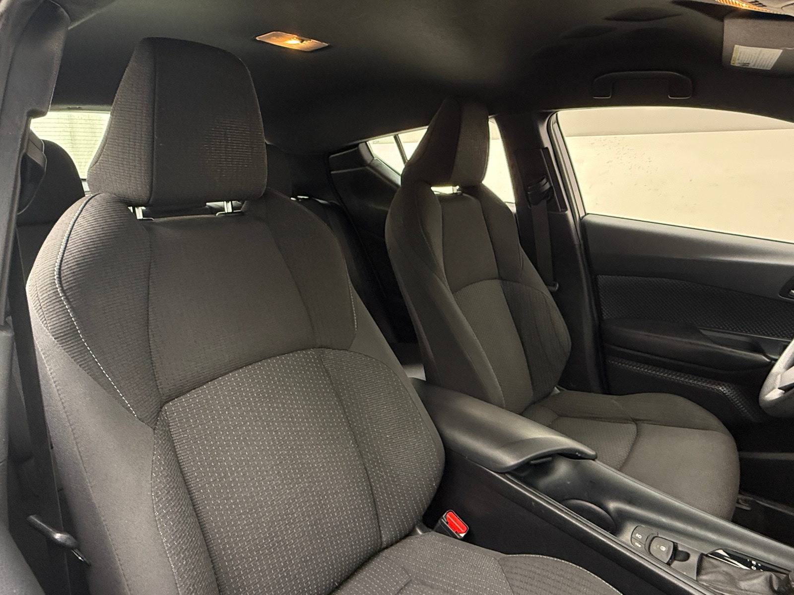 Thumbnail: 2019 Toyota C-HR - 2