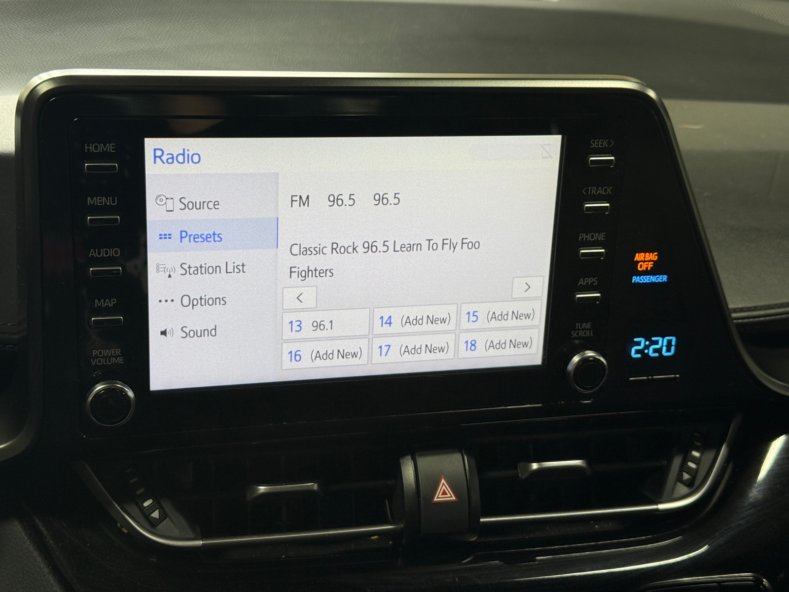 Thumbnail: 2019 Toyota C-HR - 4