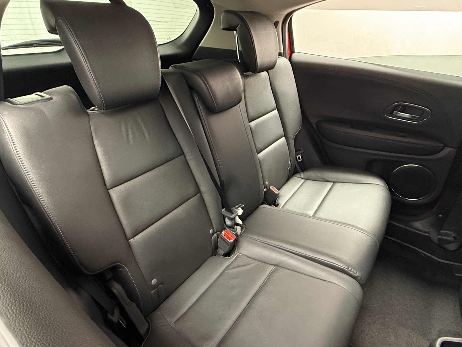 Thumbnail: 2016 Honda HR-V - 5