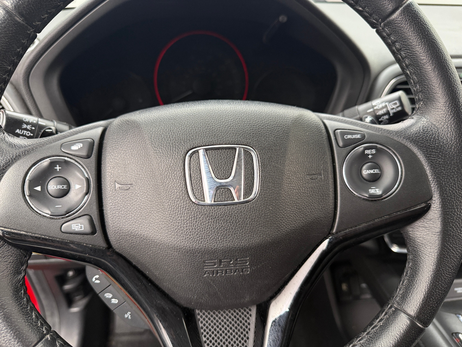Thumbnail: 2016 Honda HR-V - 4