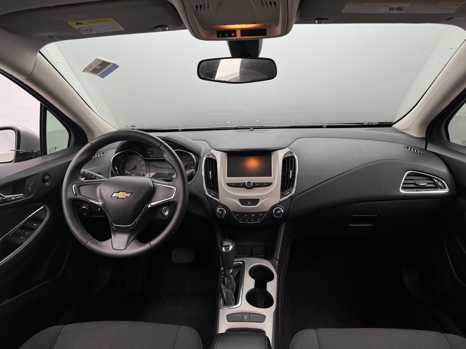 Thumbnail: 2017 Chevrolet Cruze - 3