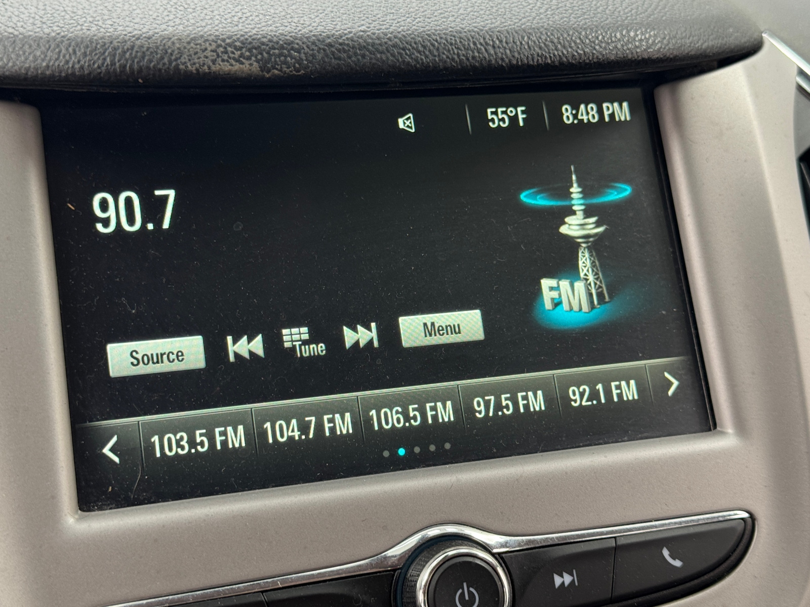 Thumbnail: 2017 Chevrolet Cruze - 4