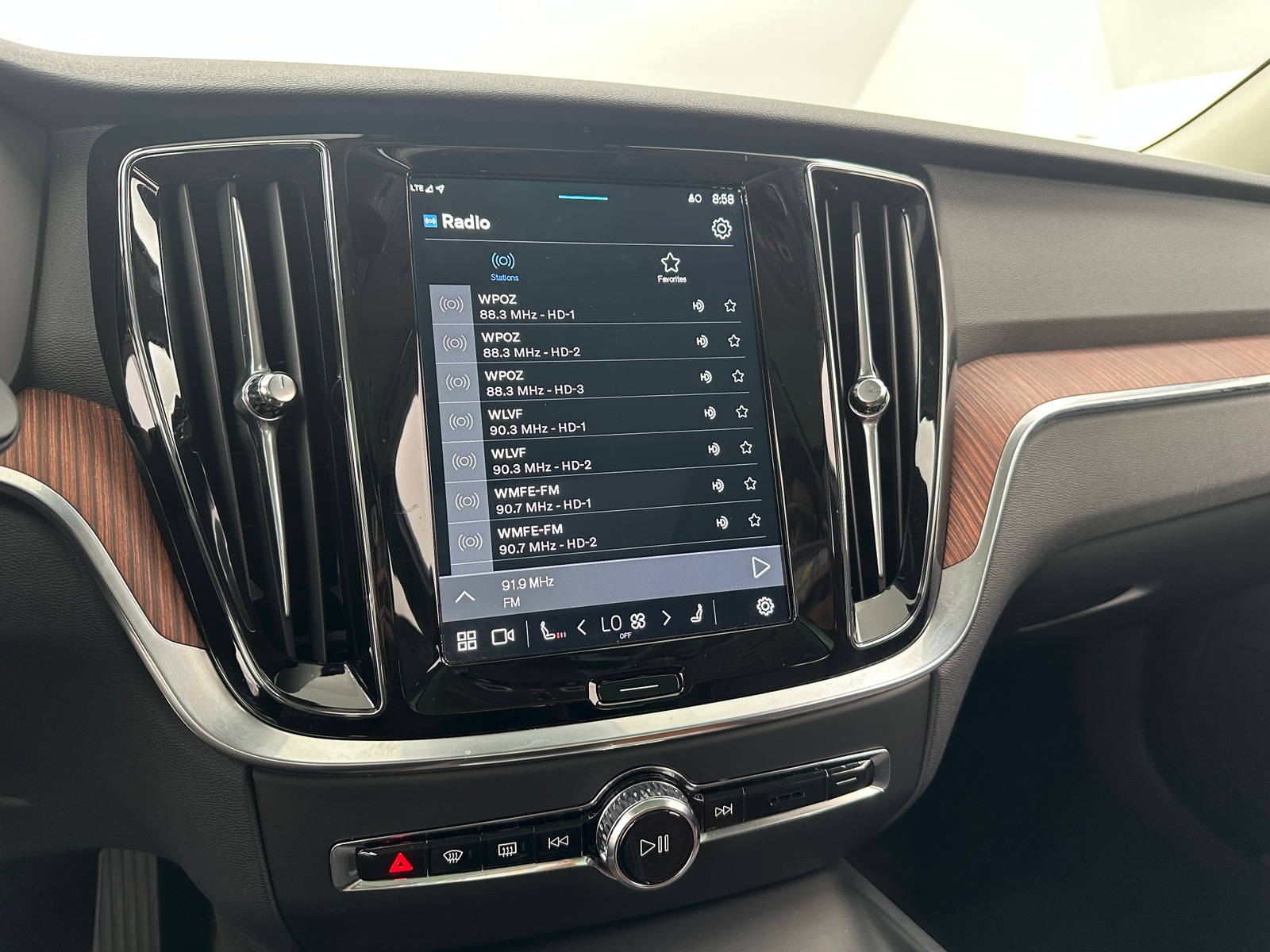 Thumbnail: 2025 Volvo V60 - 3