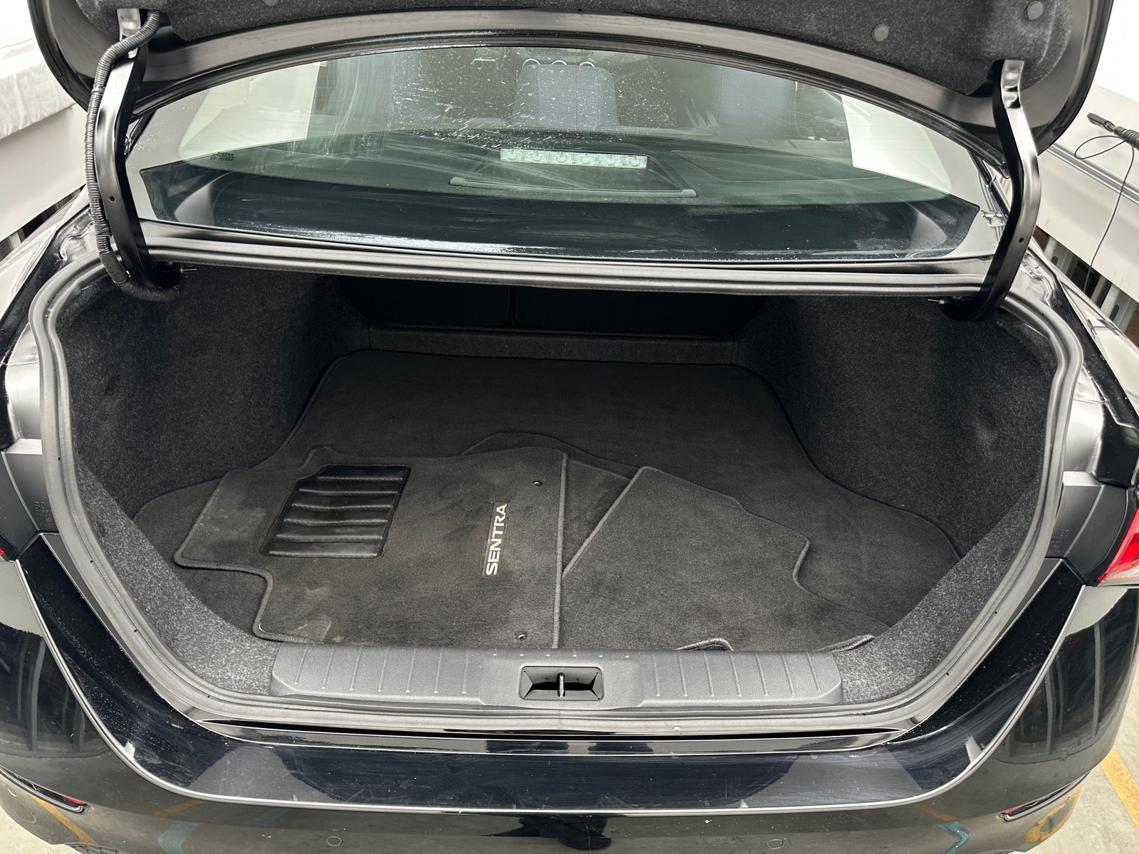 Thumbnail: 2020 Nissan Sentra - 7